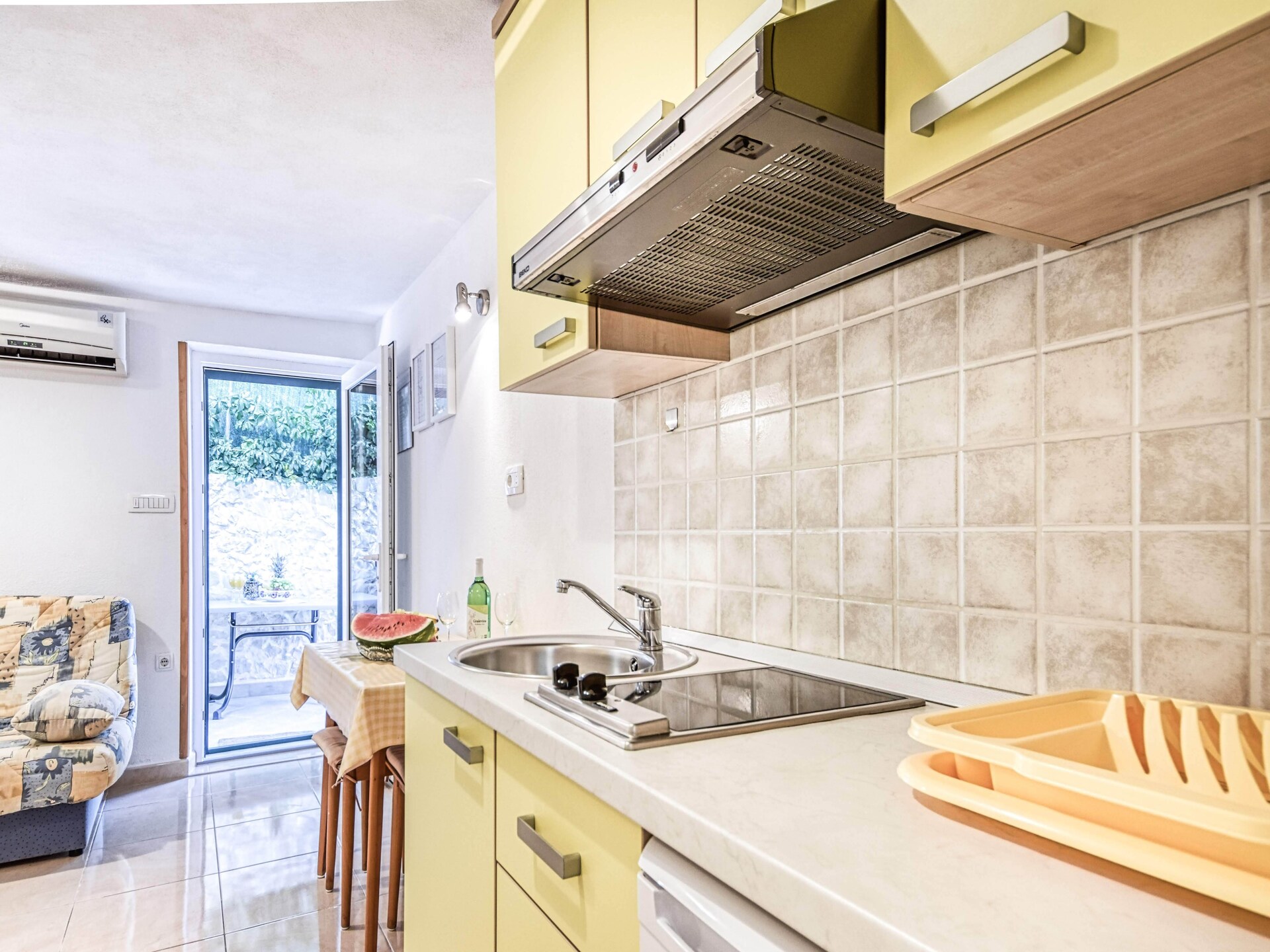3-persoons appartement aan het strand in Povlja - foto 3