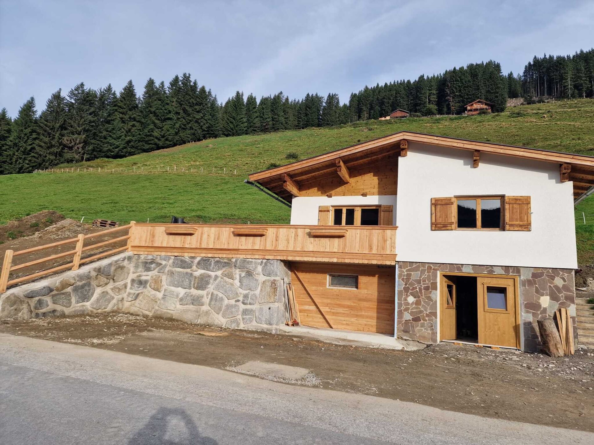 Vrijstaande berghut in Fügenberg met buitensauna en uitzicht op de Alpen - foto 1