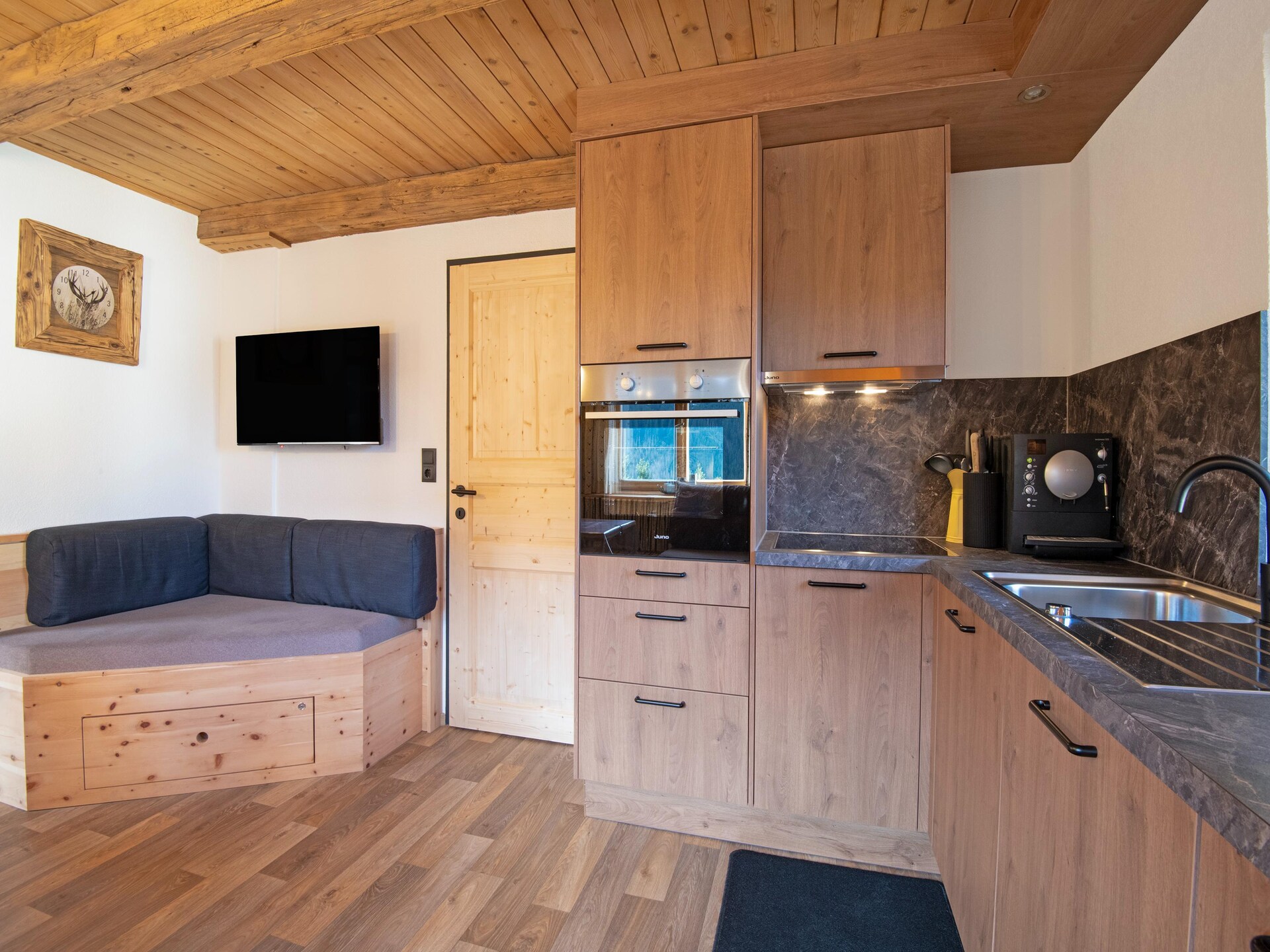 Vrijstaande berghut in Fügenberg met buitensauna en uitzicht op de Alpen - foto 11