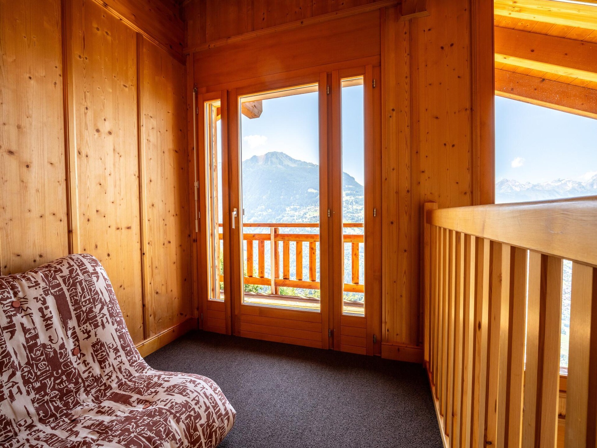 Chalet Tschoueilles 014: Ruim chalet voor 12 personen met bergzicht in Wallis - foto 8