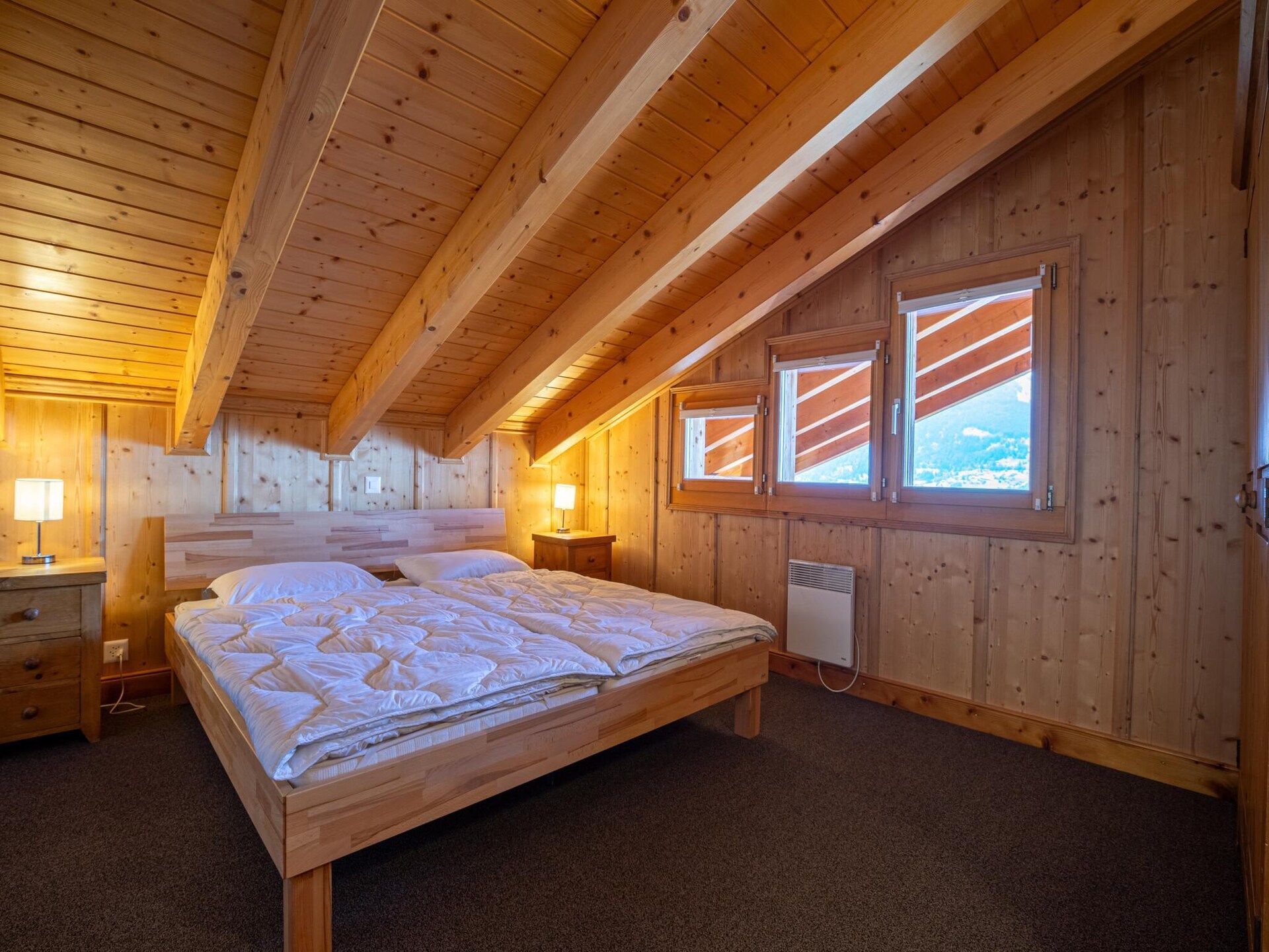 Chalet Tschoueilles 014: Ruim chalet voor 12 personen met bergzicht in Wallis - foto 14