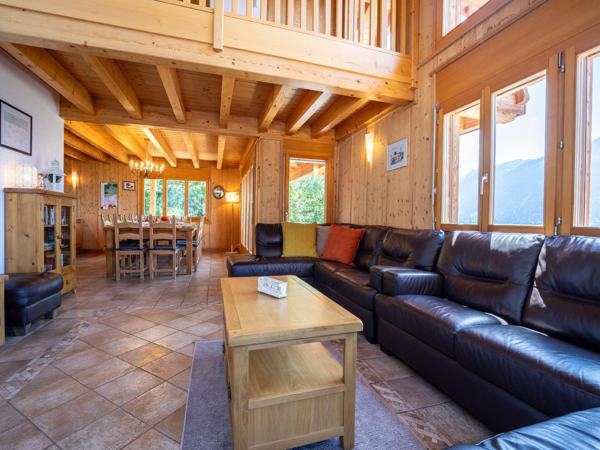 Chalet Tschoueilles 014: Ruim chalet voor 12 personen met bergzicht in Wallis - foto 9