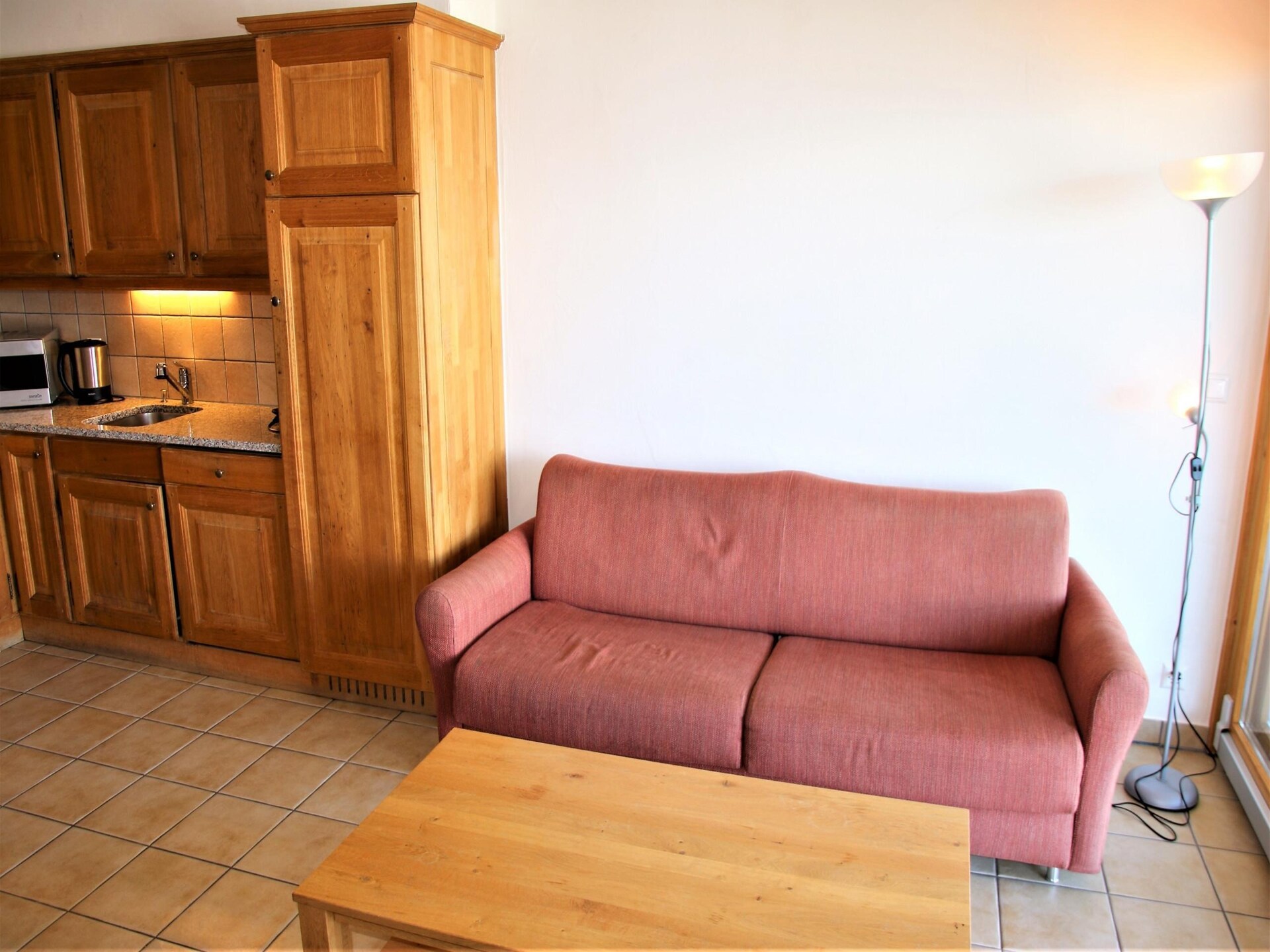 Compact bergappartement voor 4 in WALI, Zwitserland - foto 6