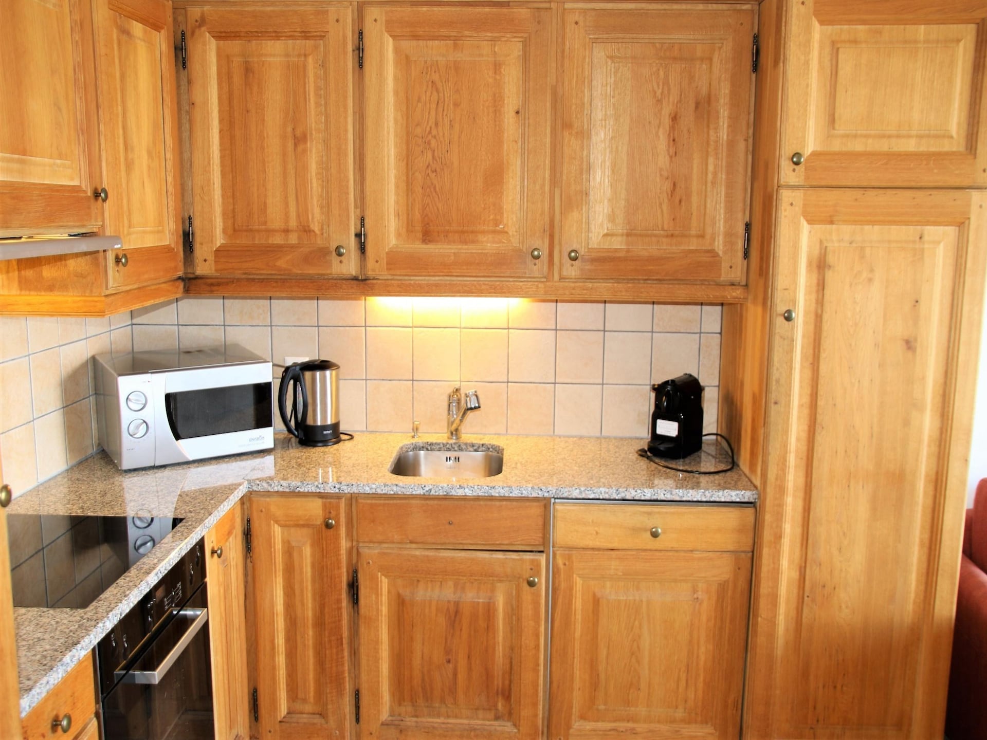 Compact bergappartement voor 4 in WALI, Zwitserland - foto 14