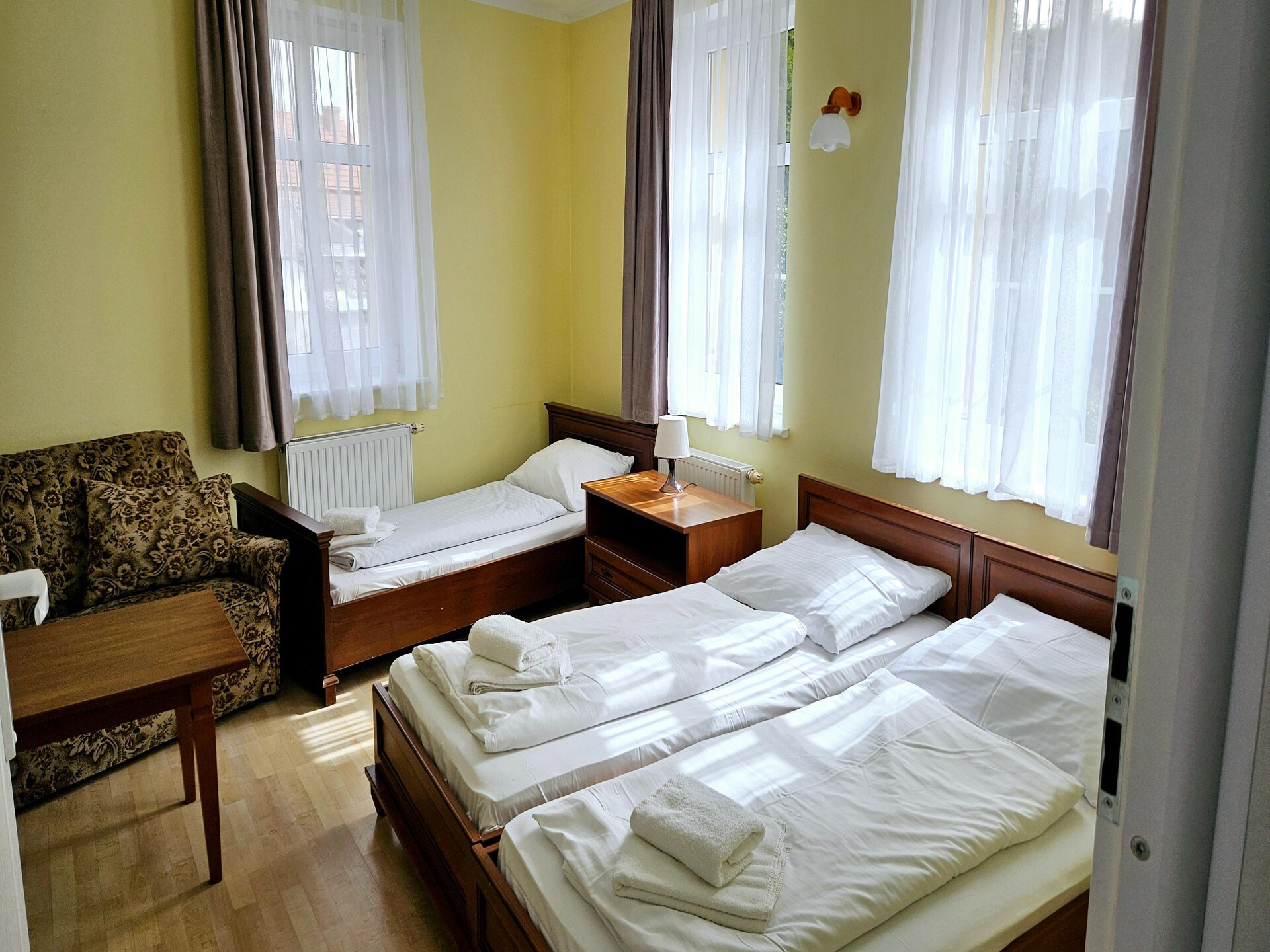 Ruim vakantiehuis met privézwembad bij meer en Oostzeestrand voor 11 personen - foto 10