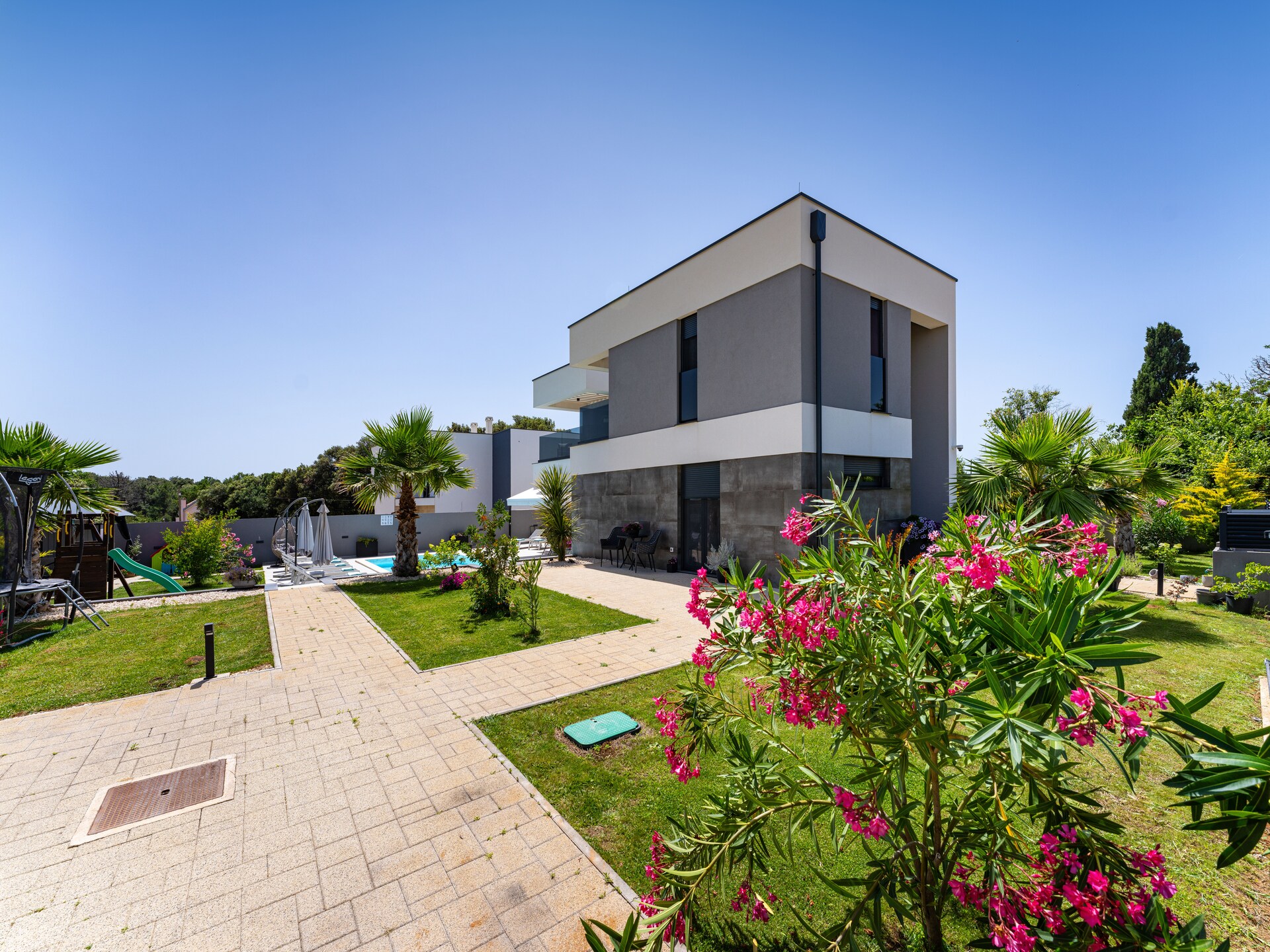 Villa Nina: Ruim familieparadijs met privézwembad nabij strand Zaton - foto 3