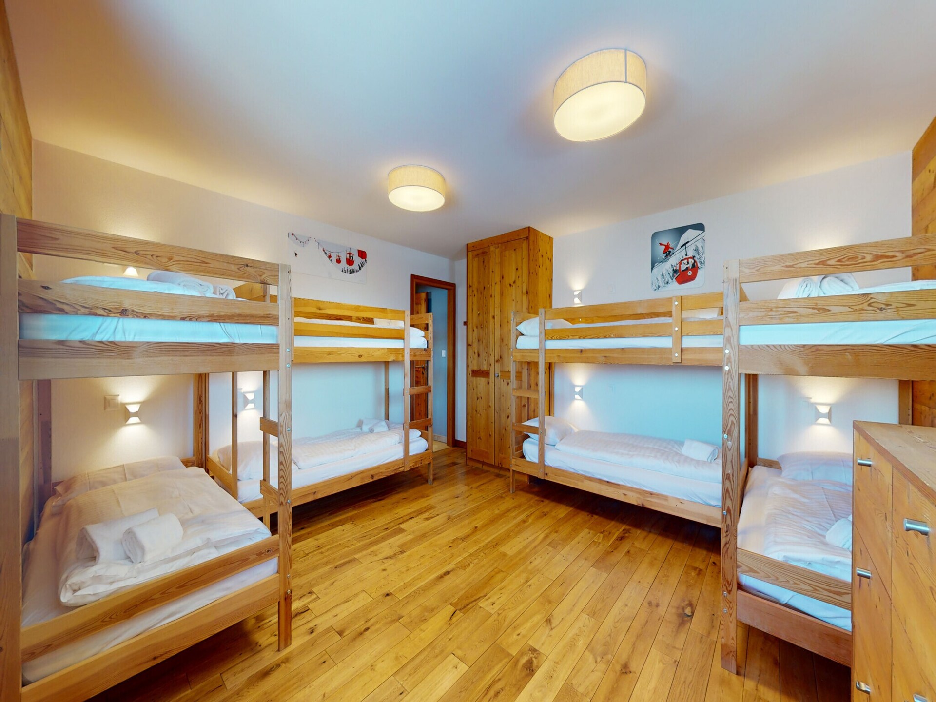 Luxe chalet voor 16 personen met sauna direct aan de skipiste in Wallis - foto 16