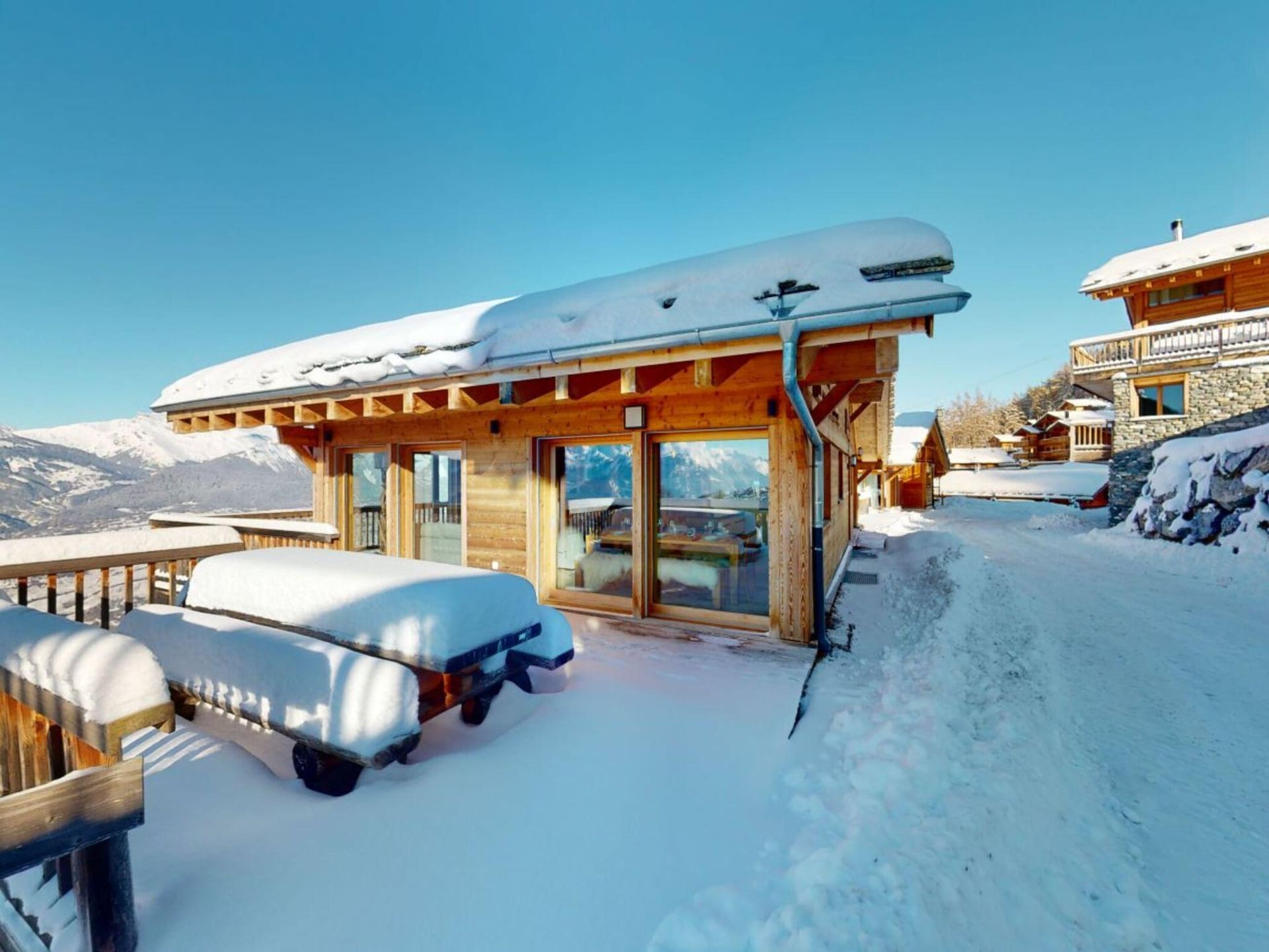 Luxe chalet voor 16 personen met sauna direct aan de skipiste in Wallis - foto 35