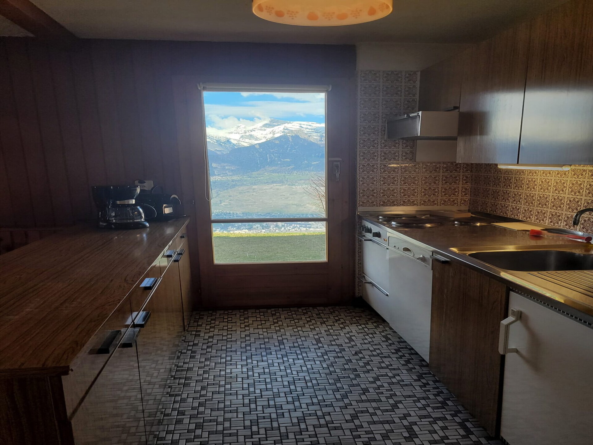 Zonnig 6-persoons appartement aan de golfbaan in Wali, Zwitserland - foto 13