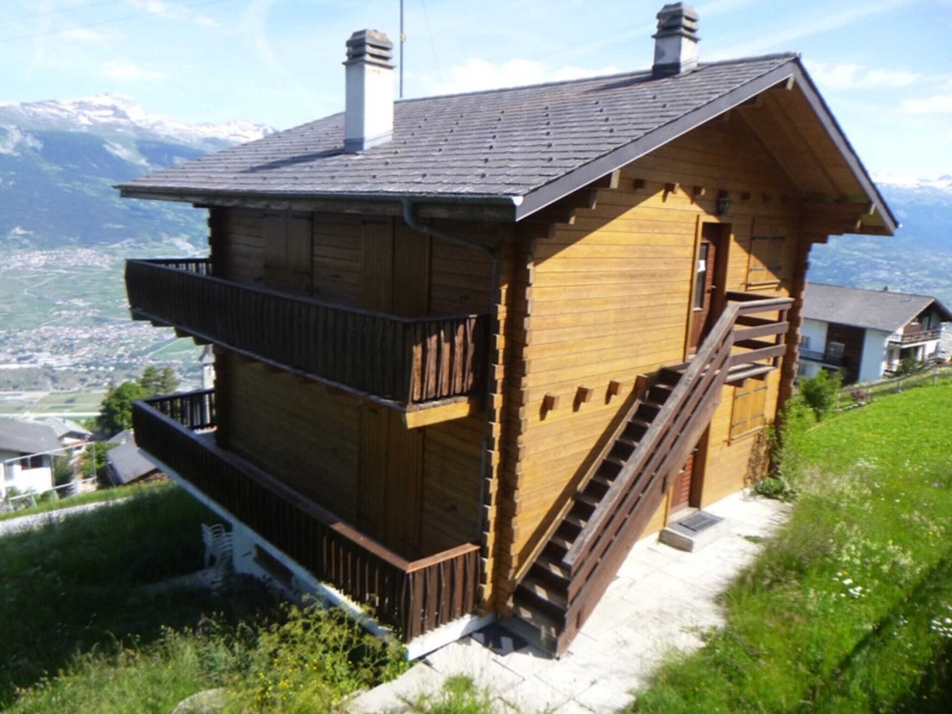 Zonnig 6-persoons appartement aan de golfbaan in Wali, Zwitserland - foto 1