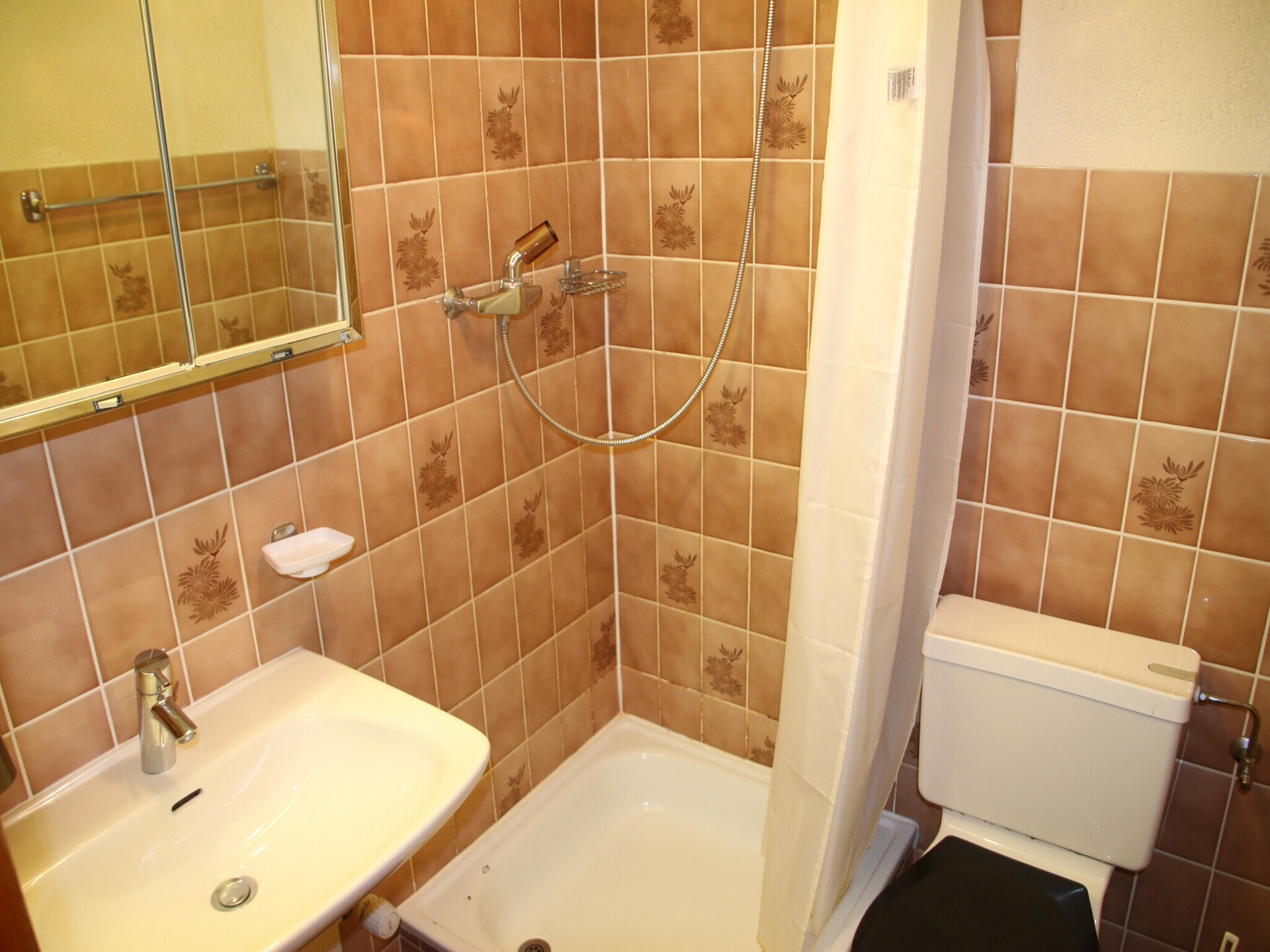 Rustiek appartement voor 6 aan de golfbaan in WALI, Zwitserland - foto 13