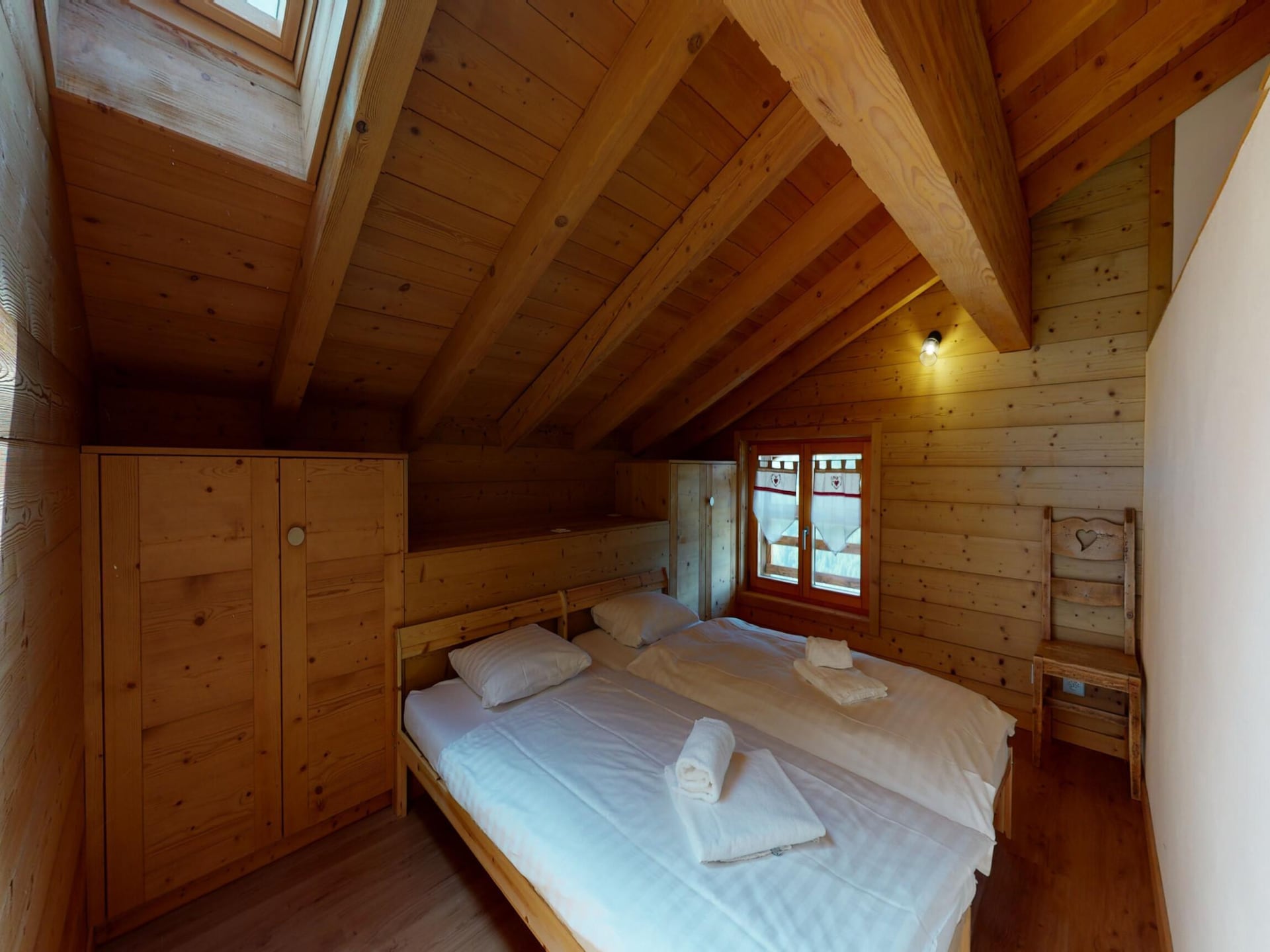 Piste-appartement voor 6 in Wali, direct aan de Zwitserse skipiste - foto 15