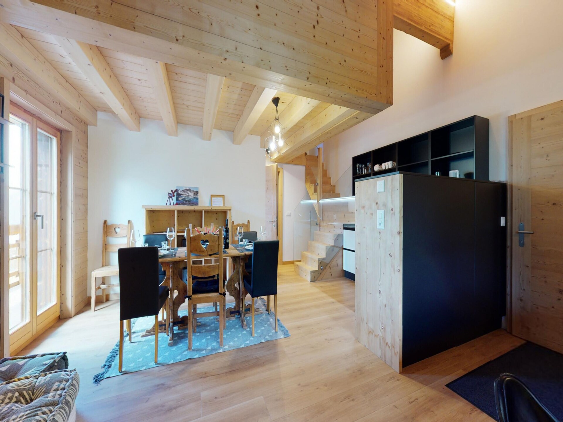 Piste-appartement voor 6 in Wali, direct aan de Zwitserse skipiste - foto 9