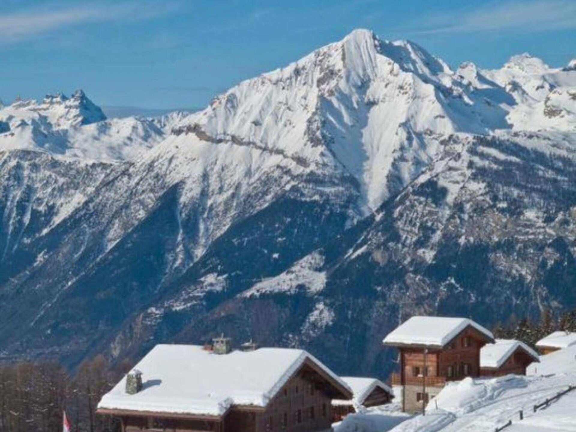 Sfeervol vrijstaand chalet voor 10 personen direct aan de piste in Wali - foto 31
