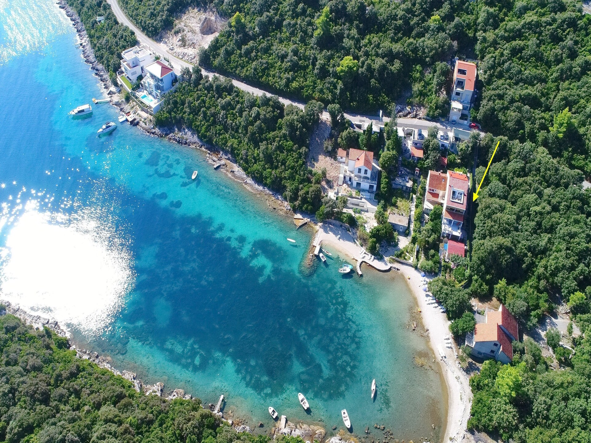 Comfortabel appartement met zeezicht in de baai van Vrbovica, Korčula - foto 12