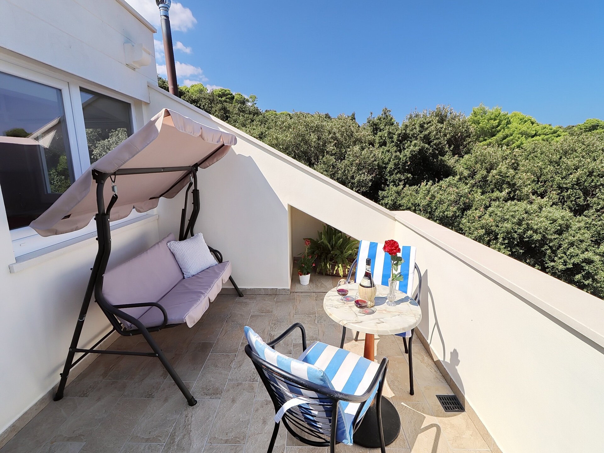Comfortabel appartement met zeezicht in de baai van Vrbovica, Korčula - foto 15