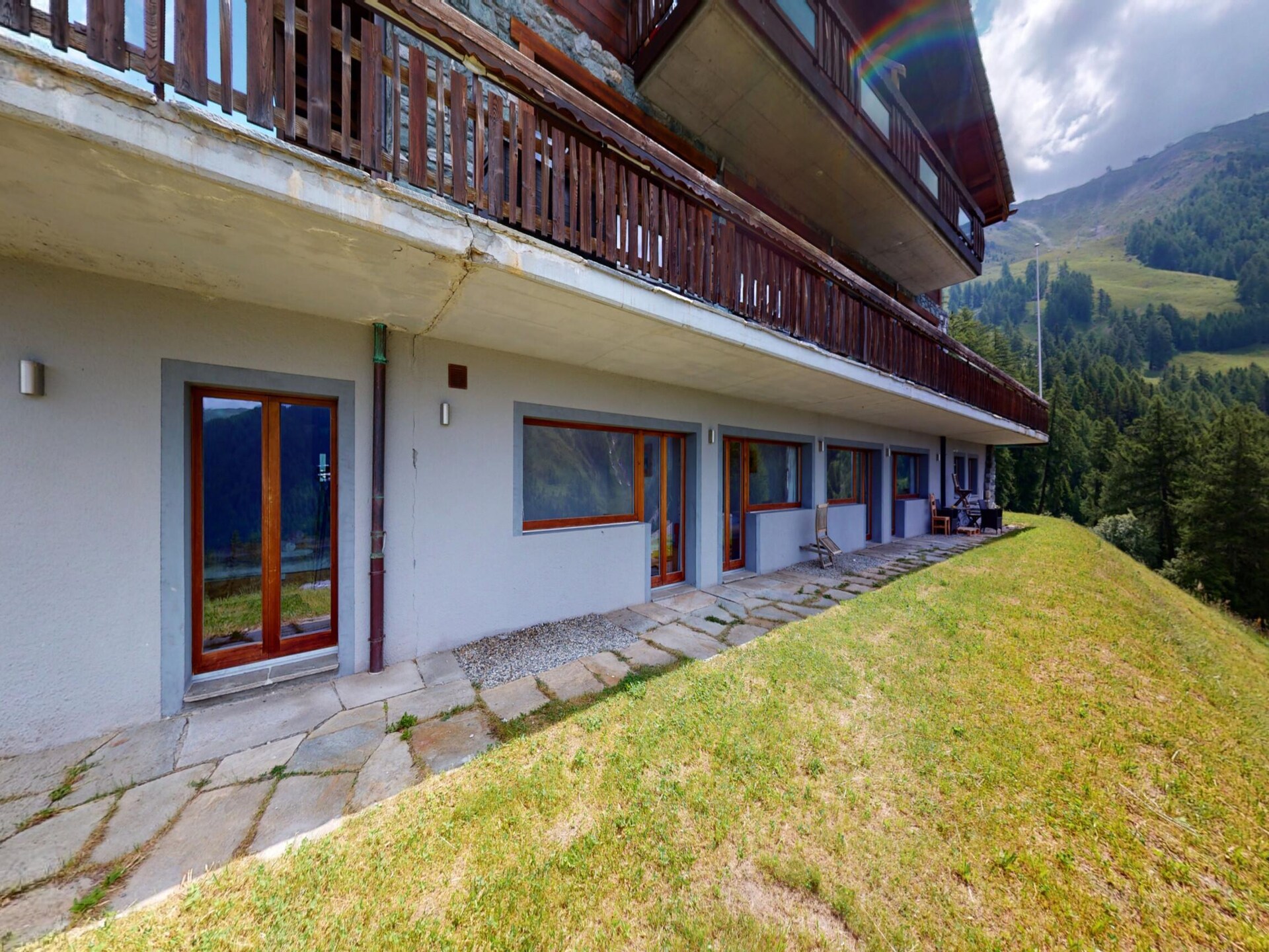 Chalet Des Alpes 004: Direct aan de piste voor 16 personen in WALI - foto 32