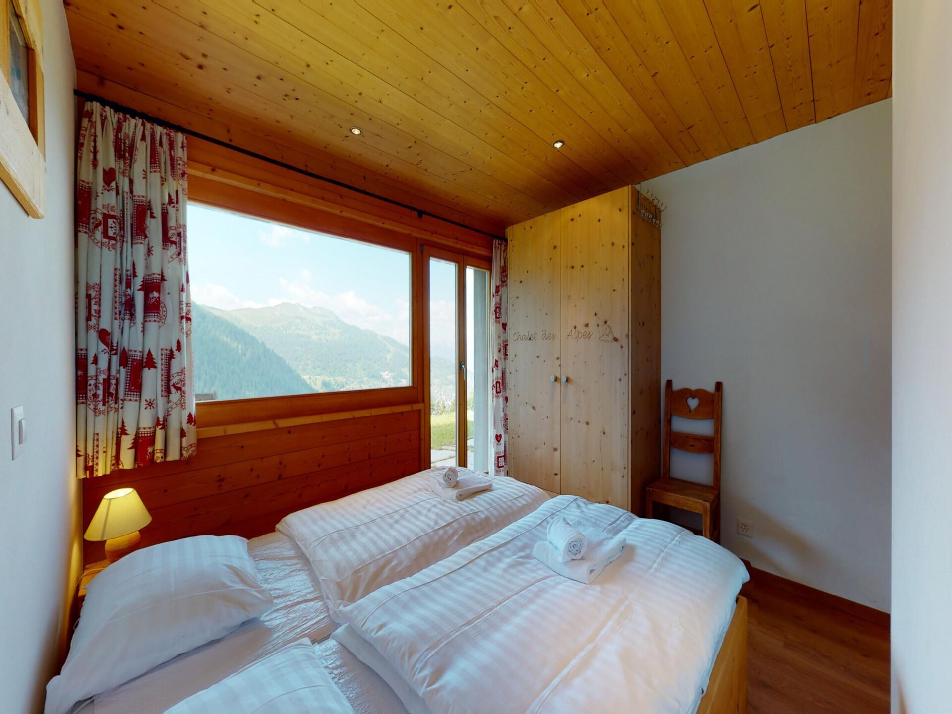 Chalet Des Alpes 004: Direct aan de piste voor 16 personen in WALI - foto 14