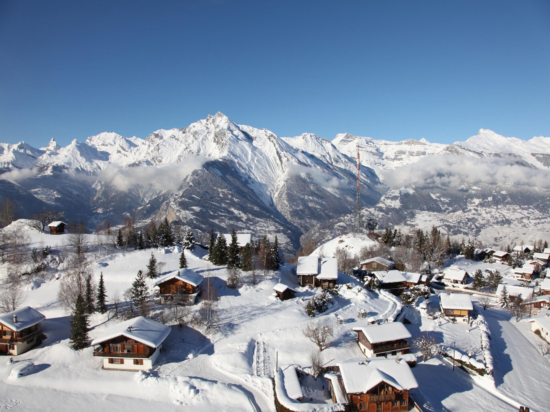Chalet Des Alpes 004: Direct aan de piste voor 16 personen in WALI - foto 24