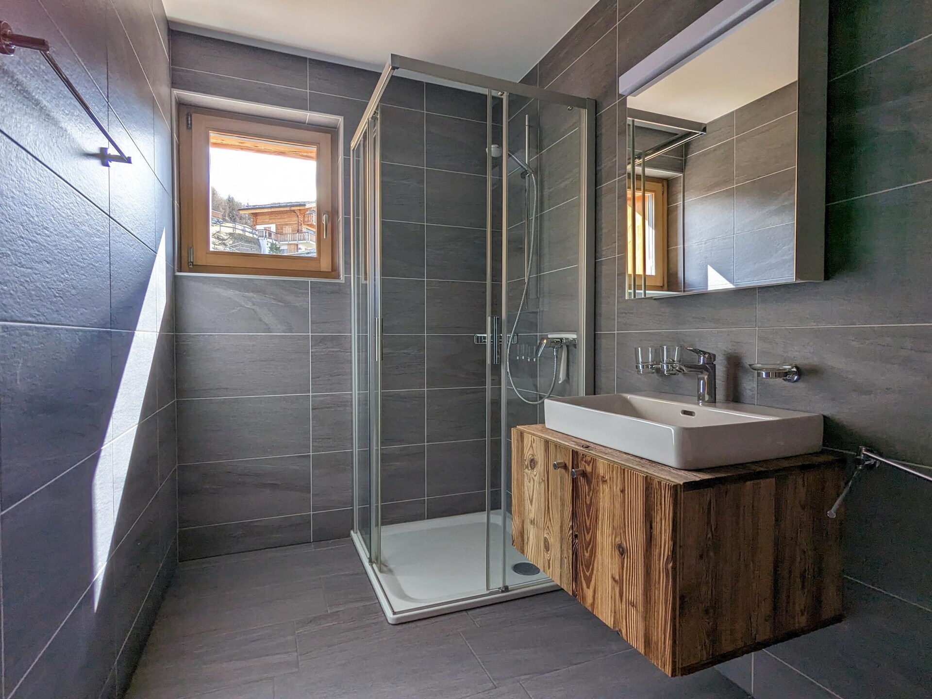 Luxe appartement direct aan de skipiste in WALI – 10 personen, 195m² - foto 31