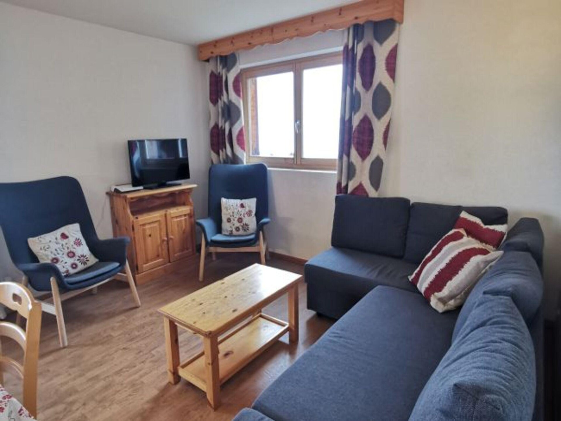 OUTDOOR & FUN appartement voor 8 in WALI, Zwitserland - foto 1