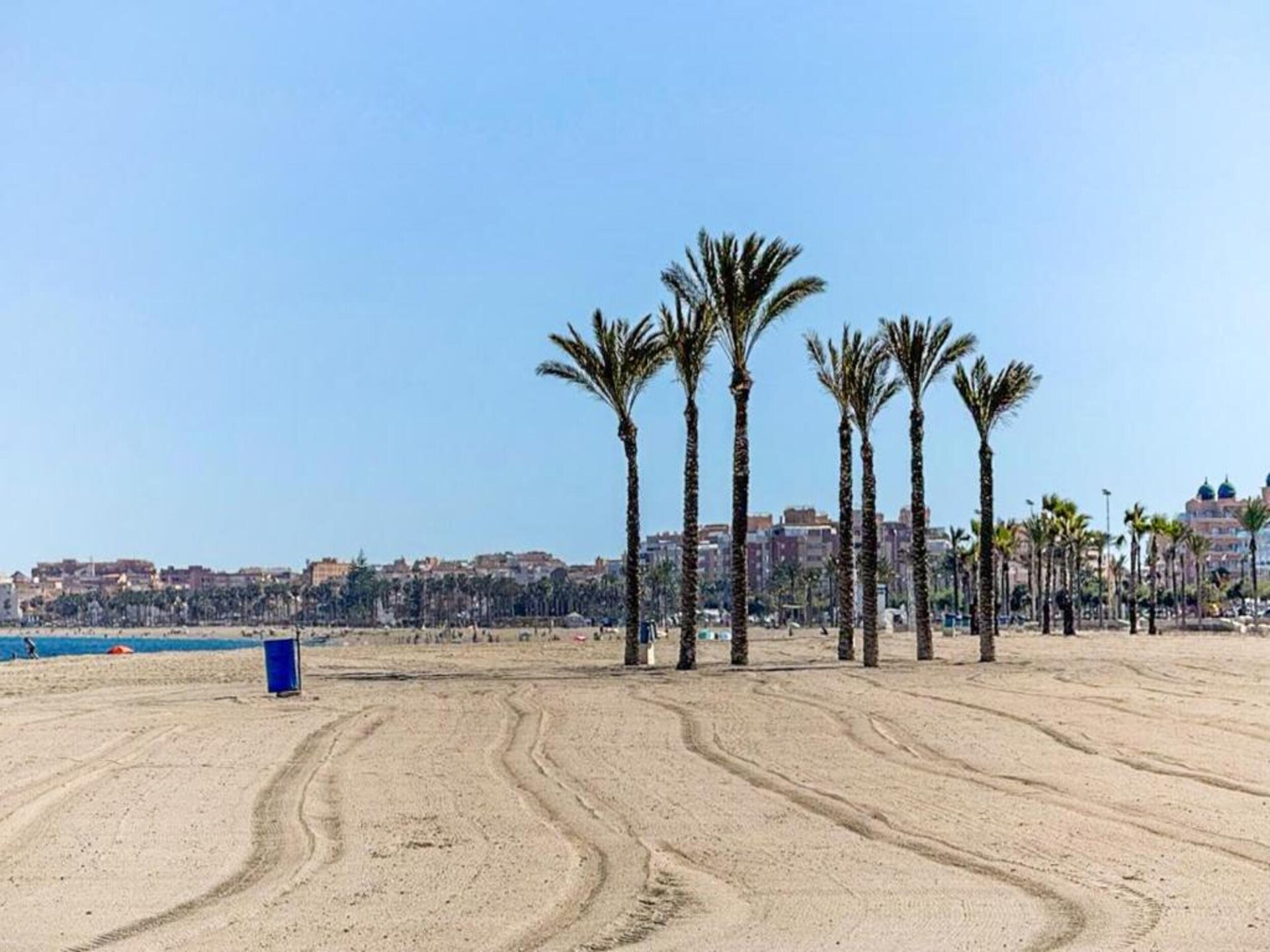Licht appartement op 250m van strand met zwembad in Roquetas de Mar - foto 22