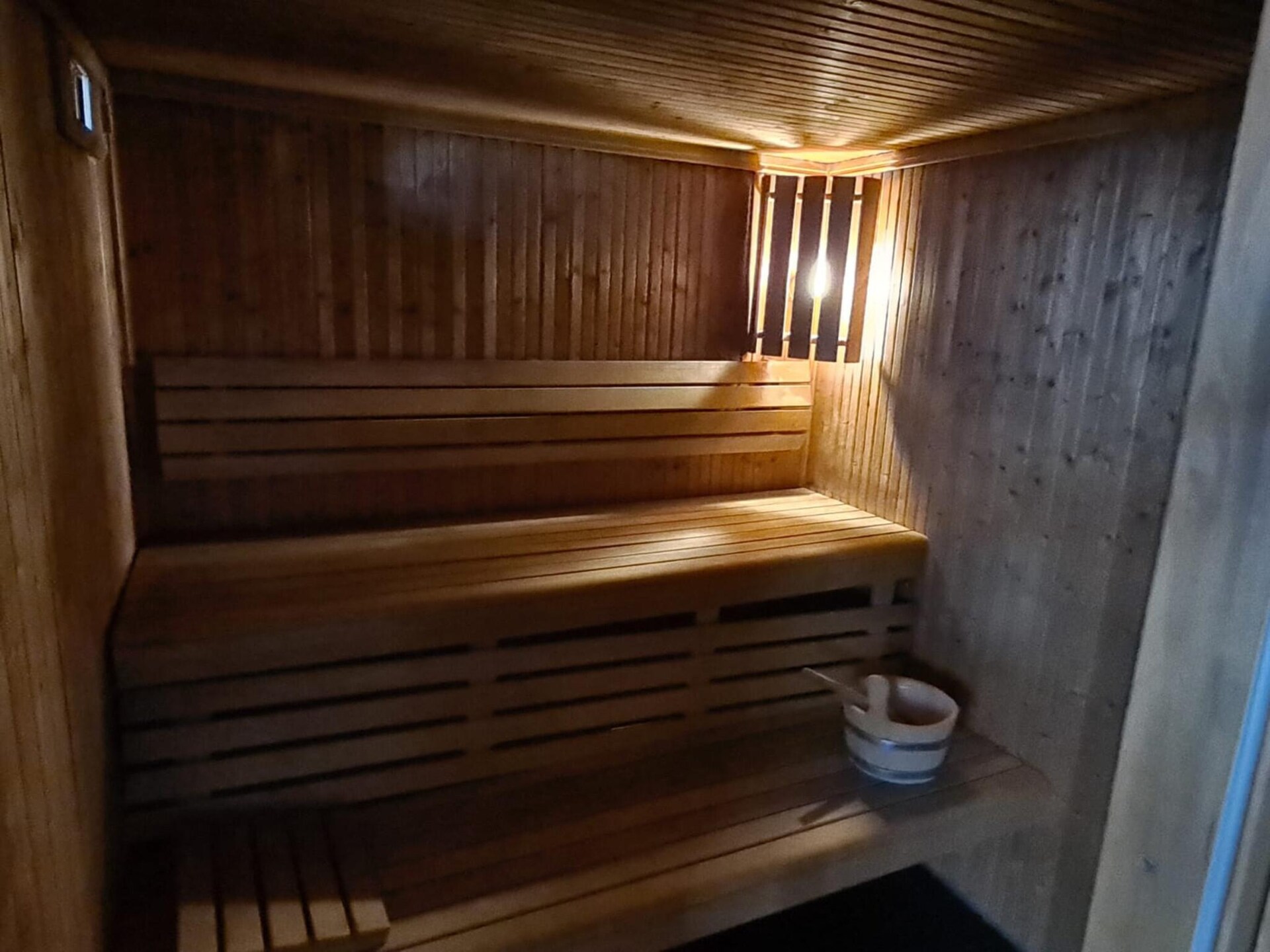 Ruim appartement voor 8 personen direct aan de skipiste in WALI - foto 22