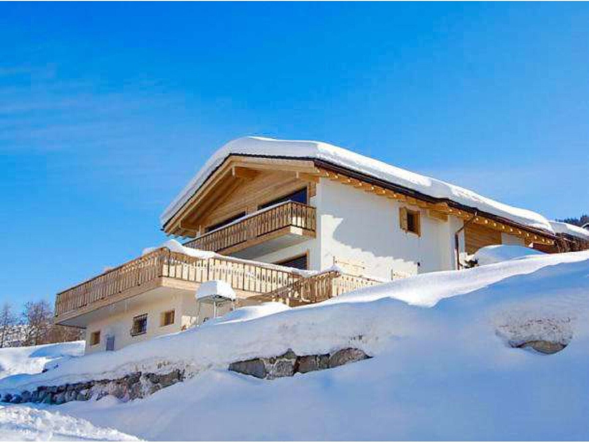 Chalet Axaari: Luxe 10-persoons chalet met zwembad en uitzicht in WALI - foto 26