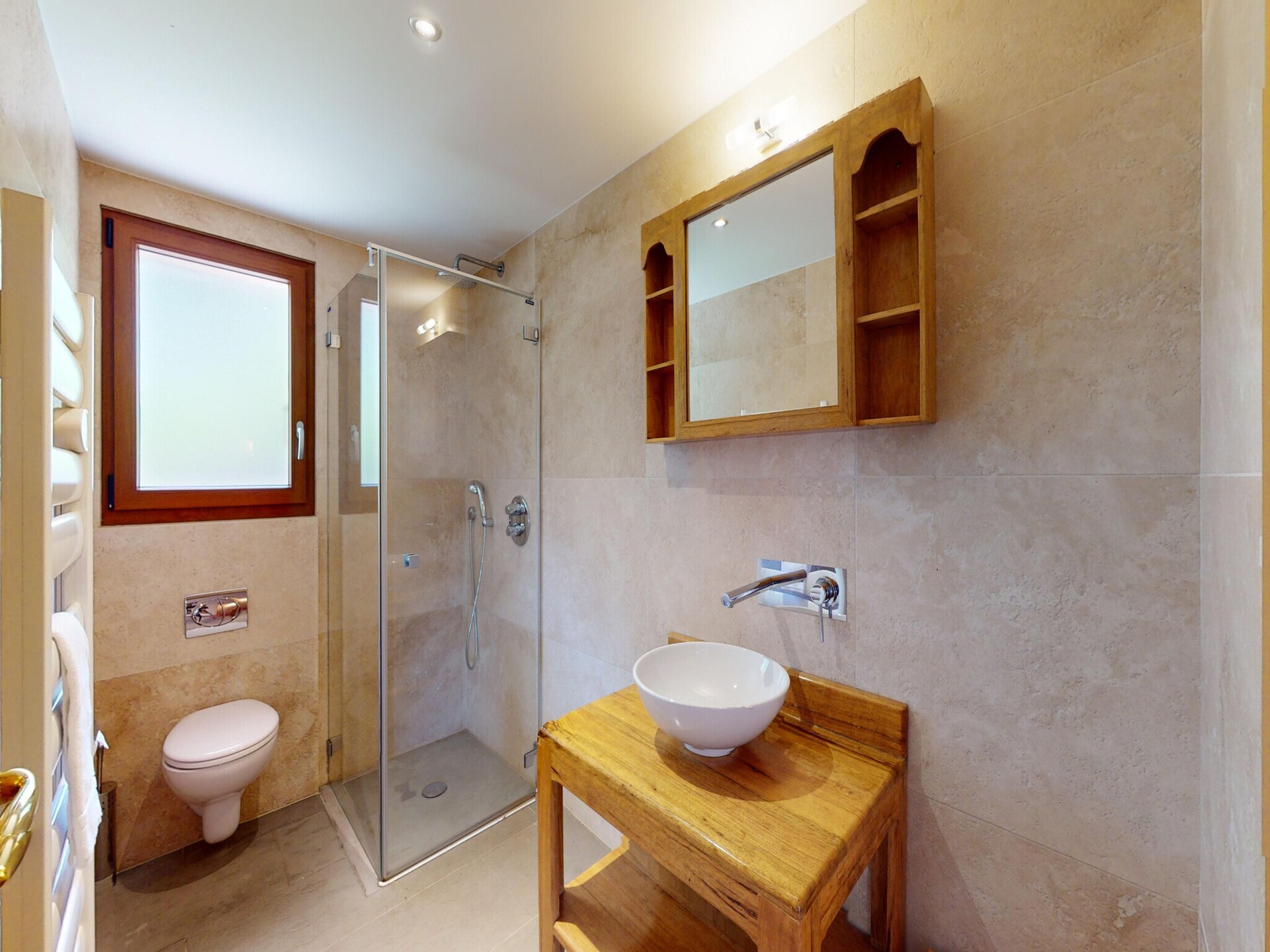 Chalet Axaari: Luxe 10-persoons chalet met zwembad en uitzicht in WALI - foto 19