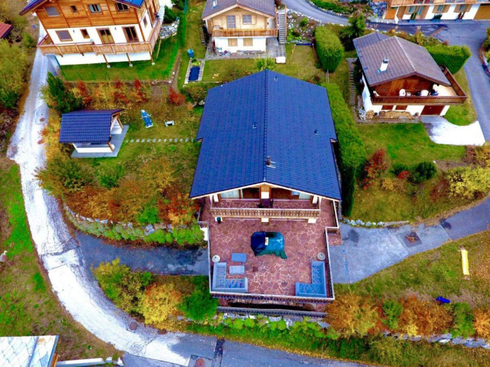 Chalet Axaari: Luxe 10-persoons chalet met zwembad en uitzicht in WALI - foto 24