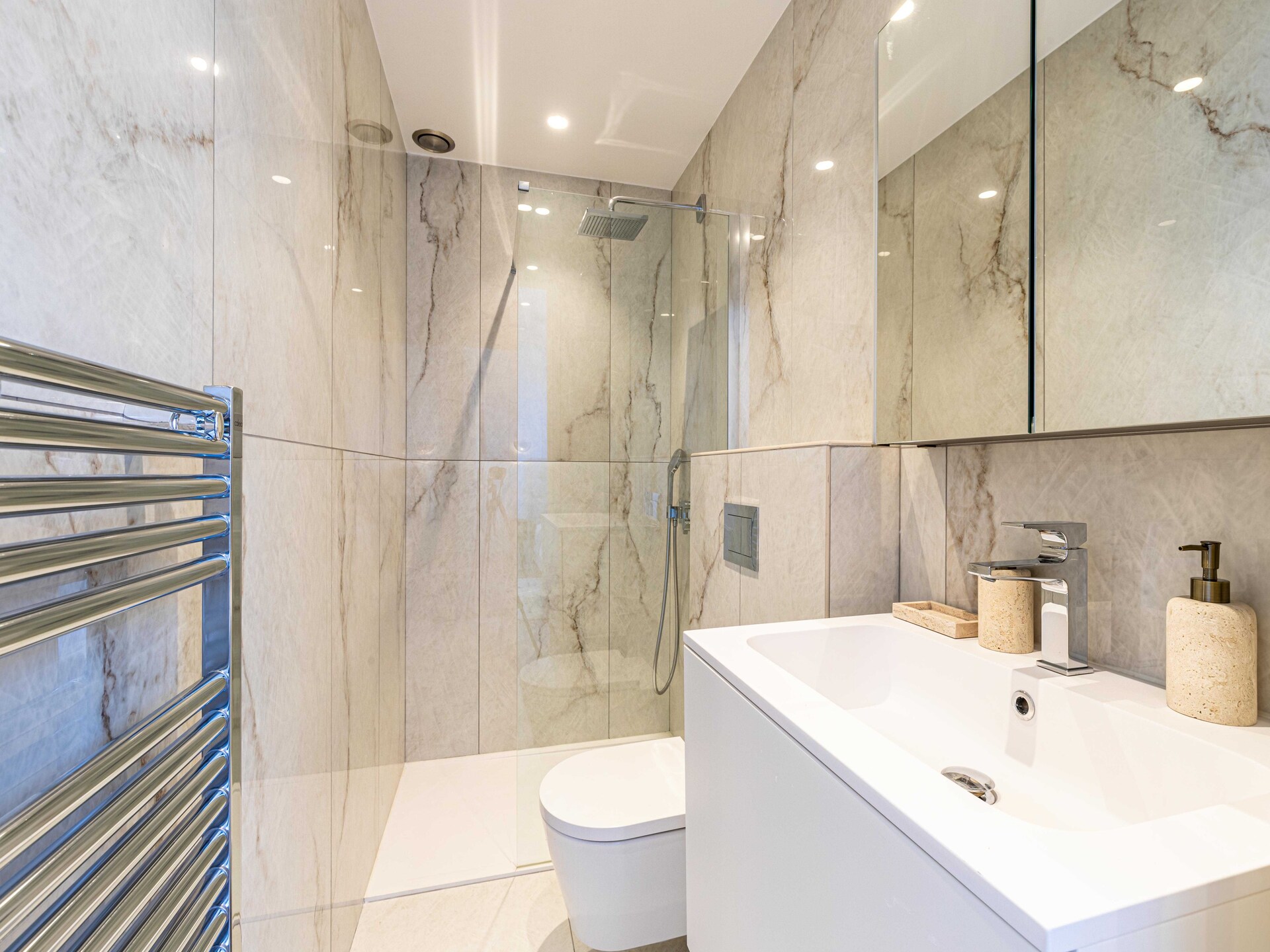 Luxe 8-persoons appartement op 2 minuten van het Palais des Festivals - foto 14