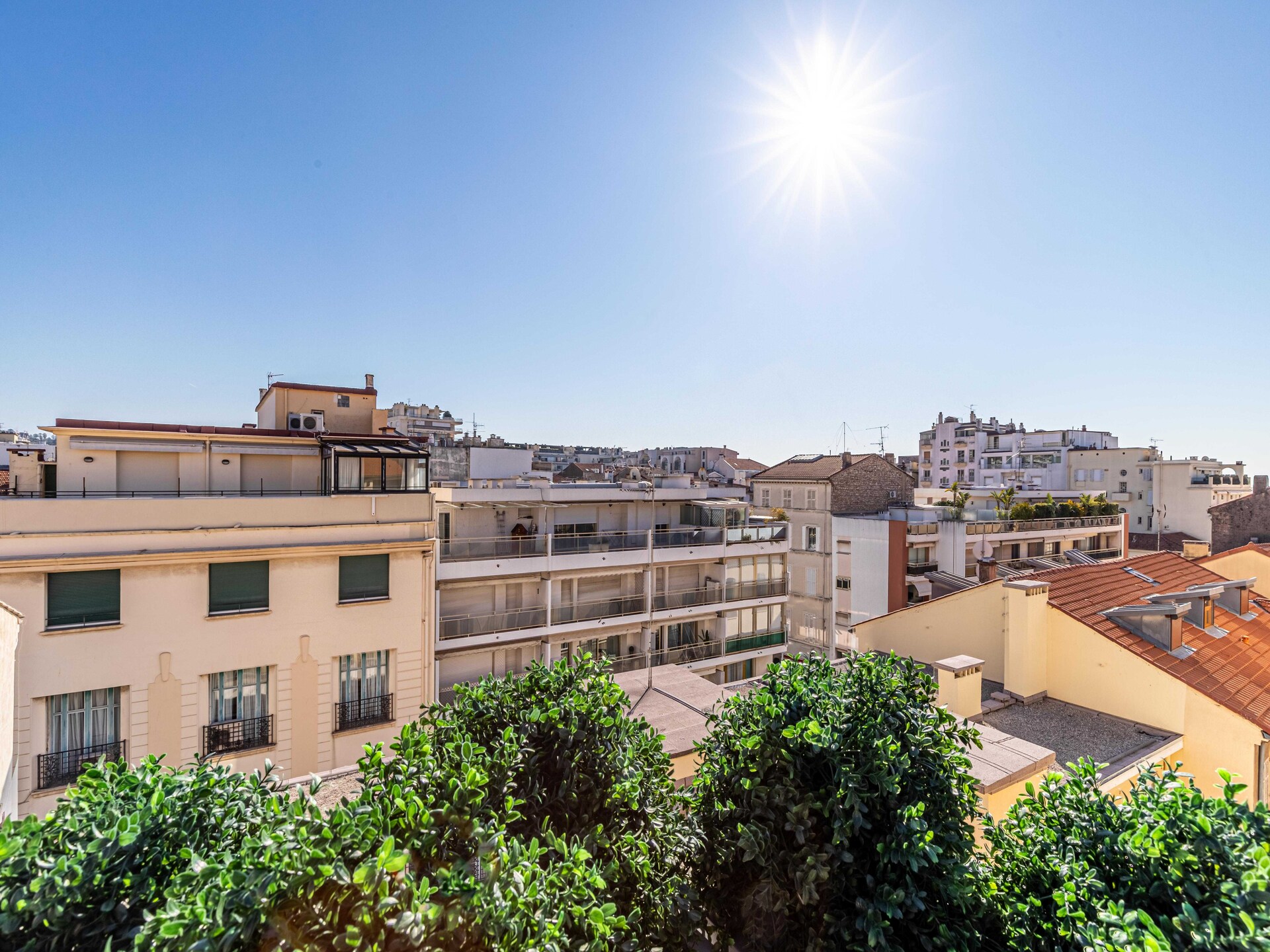 Luxe 8-persoons appartement op 2 minuten van het Palais des Festivals - foto 15