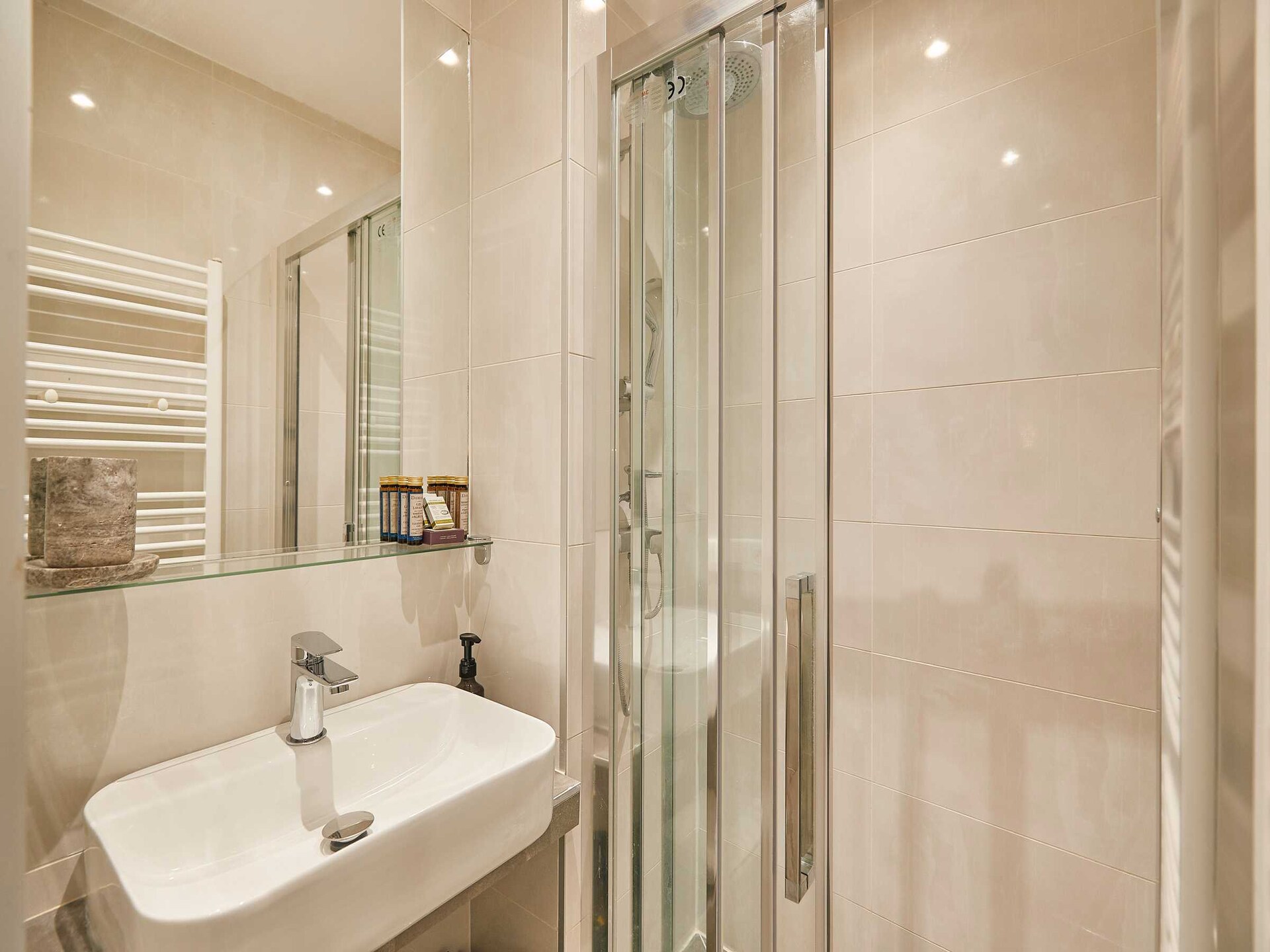 Chic appartement met 2 slaapkamers in het hart van Parijs, vlakbij de Eiffeltoren - foto 18