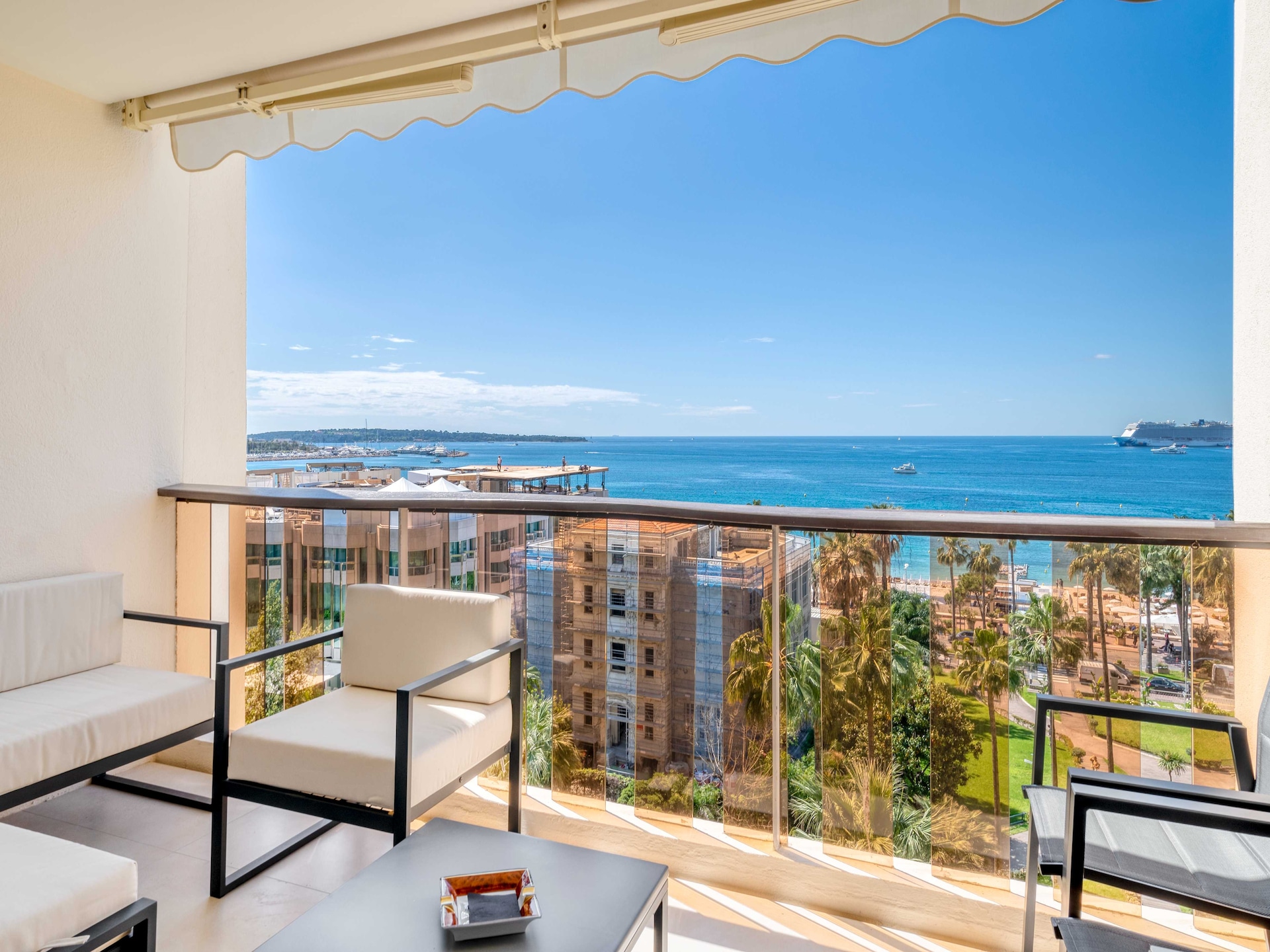 Chic appartement met terras en uitzicht op de Croisette in Cannes voor 8 personen - foto 17