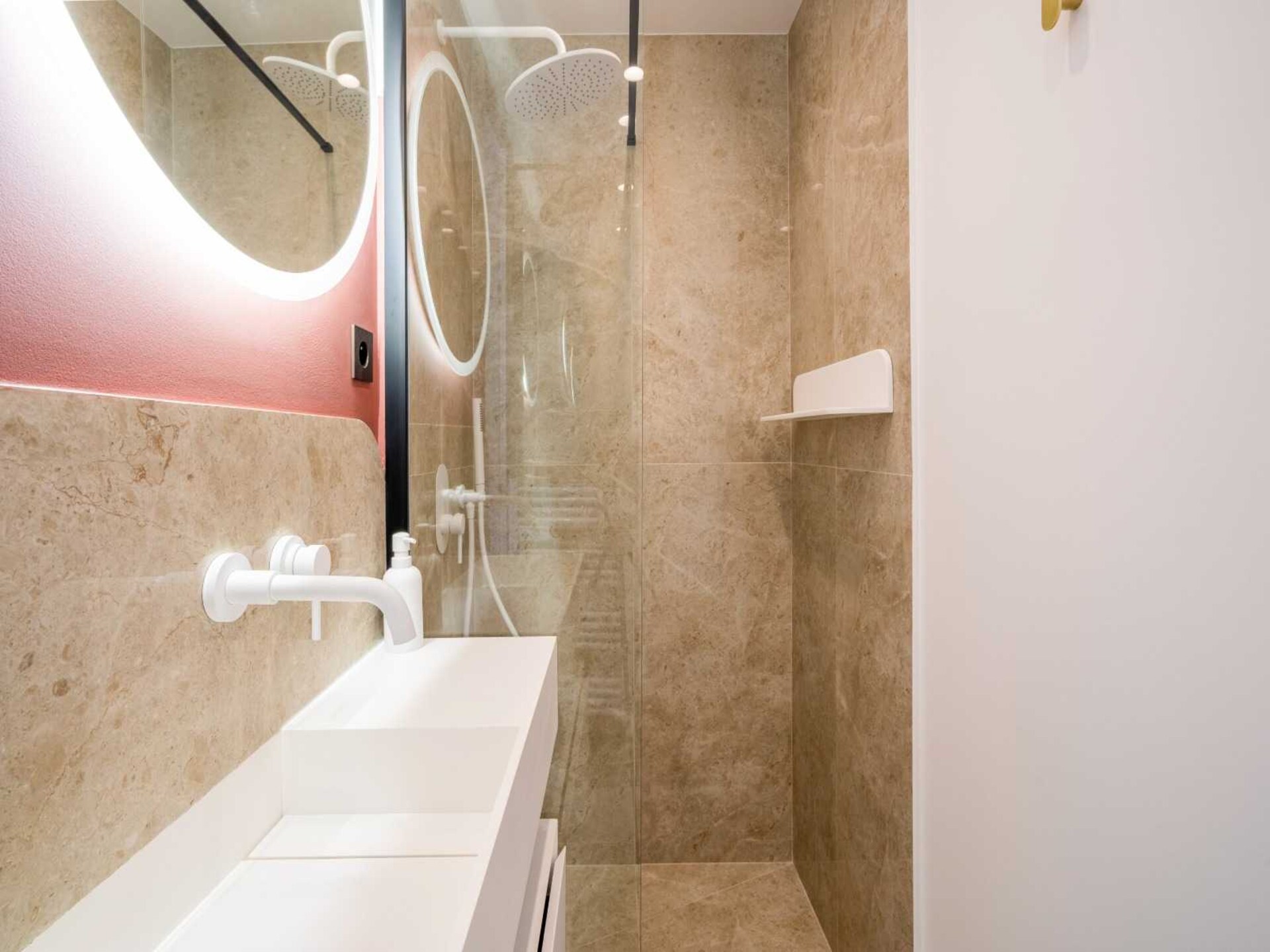 Sfeervol appartement in het hart van Saint-Tropez - foto 7