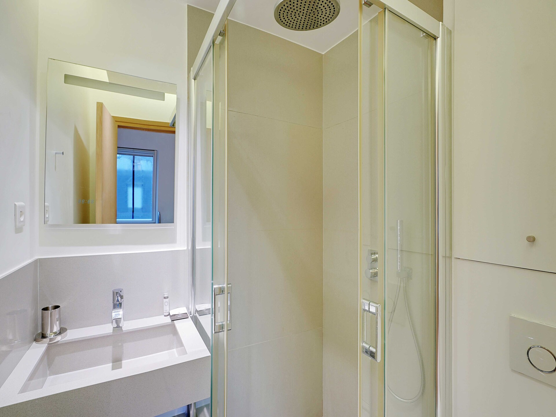 Chic appartement op Avenue Victor Hugo met uitzicht over Parijs - foto 5