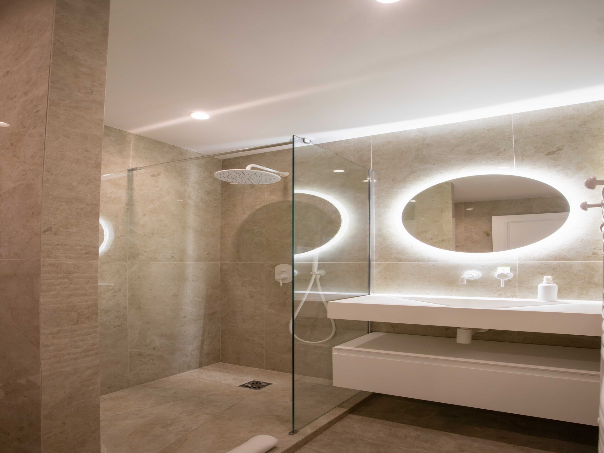 Sfeervol appartement in het centrum van Saint-Tropez - foto 10