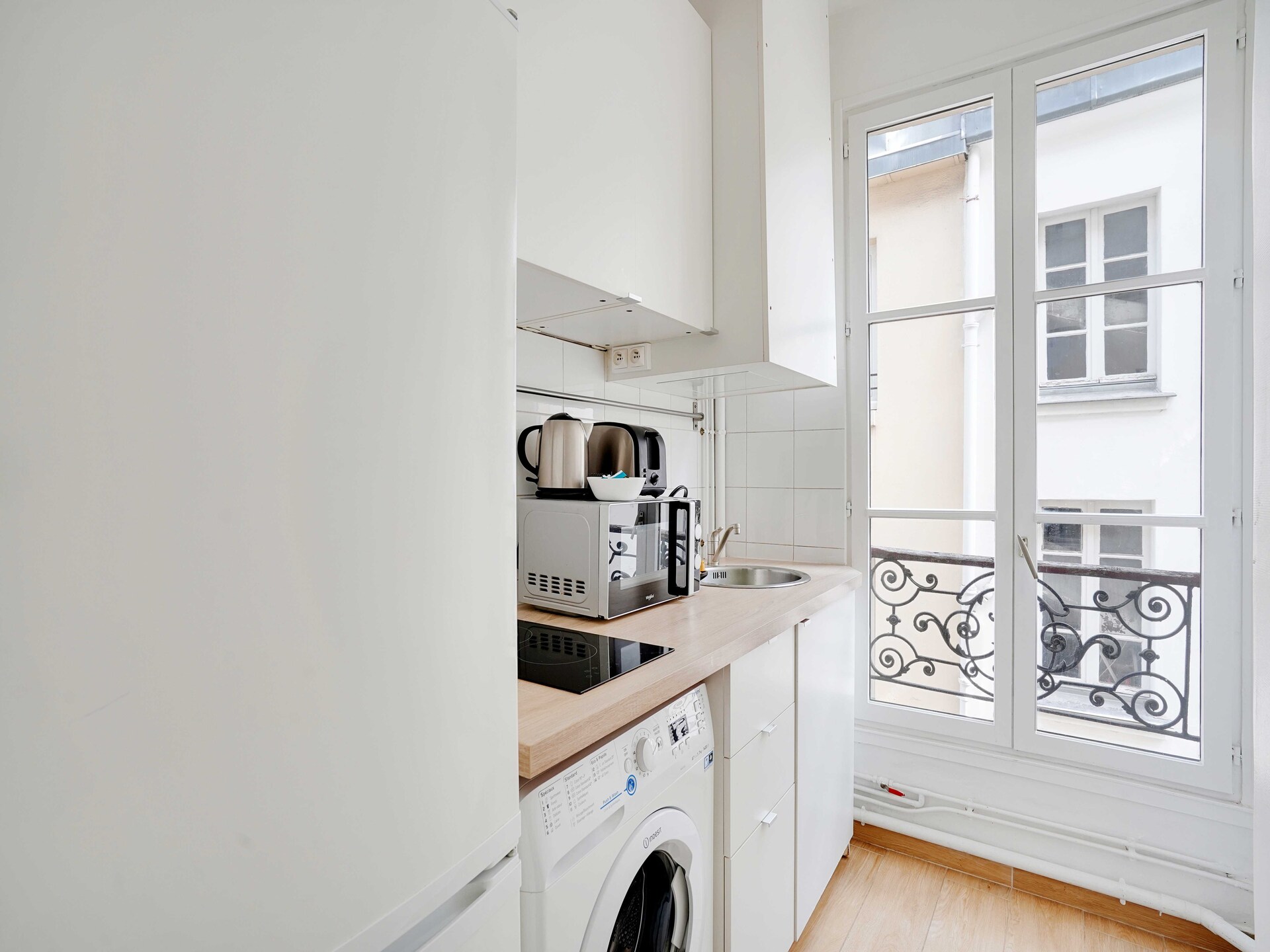 Licht 2-slaapkamerappartement in levendig Bonne-Nouvelle, Parijs - foto 3