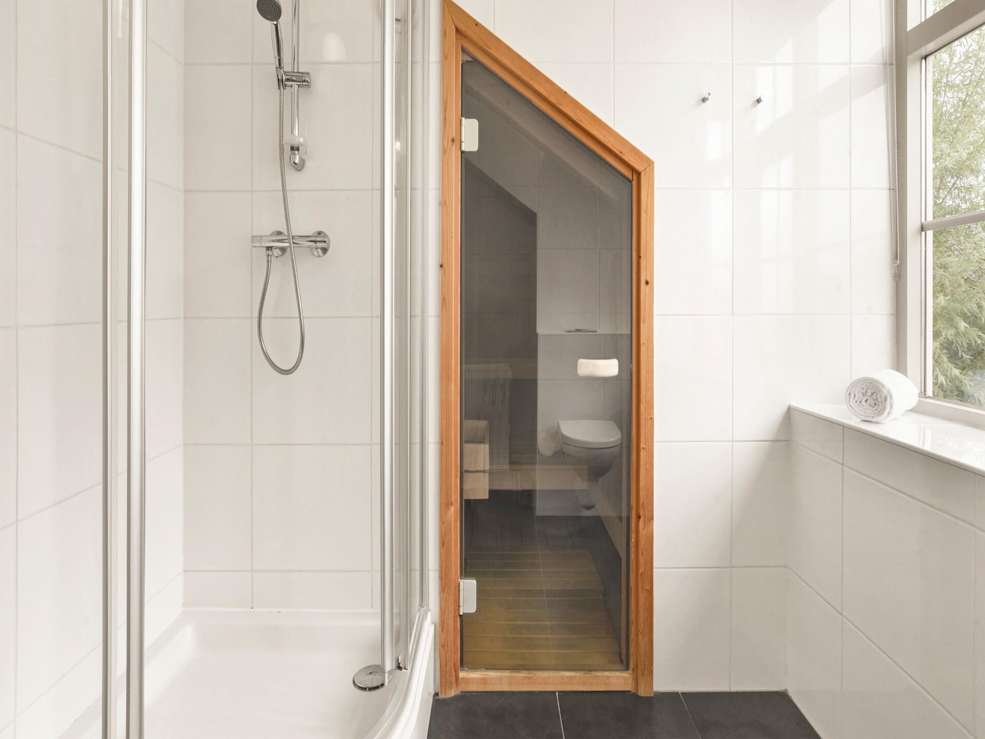 Vrijstaand waterhuis met sauna en vissteiger op Zuytland Buiten - foto 14