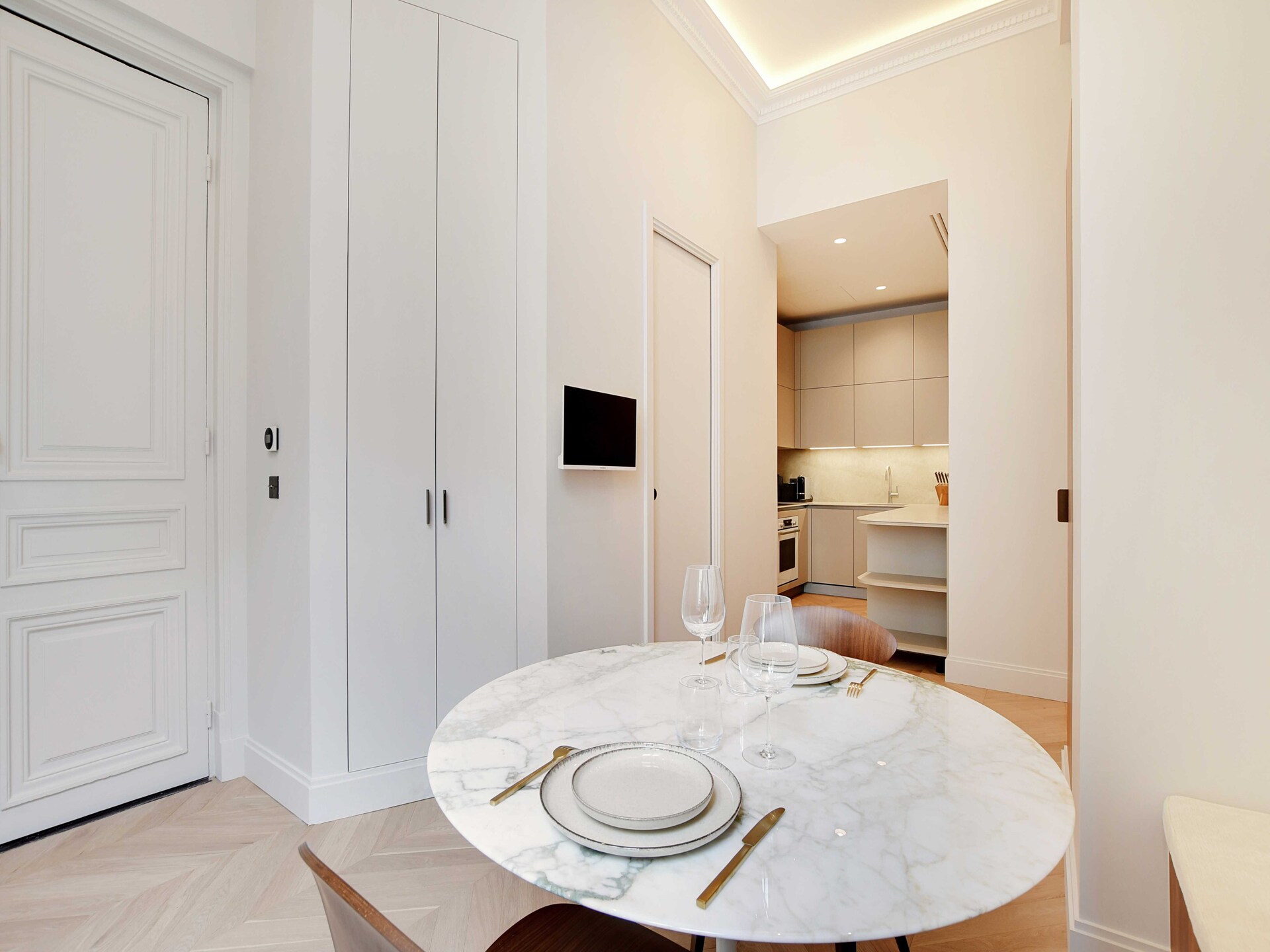 Stijlvol appartement vlakbij de Seine in het 8e arrondissement - foto 9