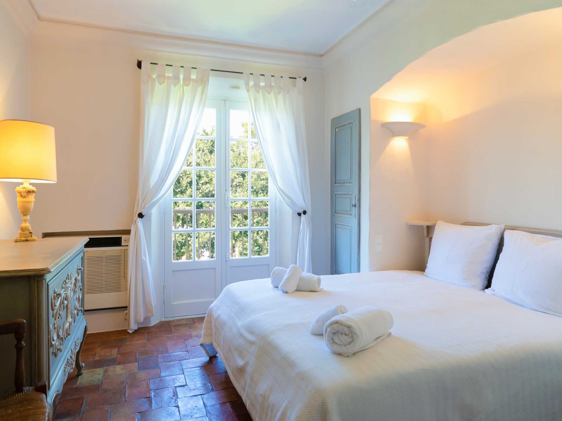 Luxe gerenoveerde villa voor 10 personen nabij Saint-Tropez met zeezicht - foto 9