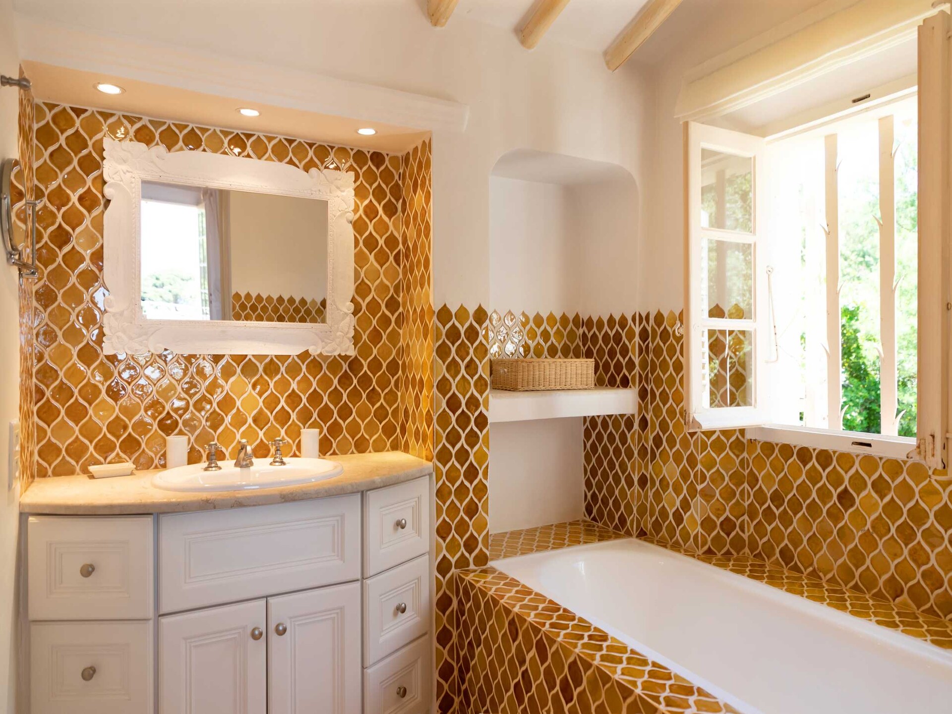 Luxe gerenoveerde villa voor 10 personen nabij Saint-Tropez met zeezicht - foto 15