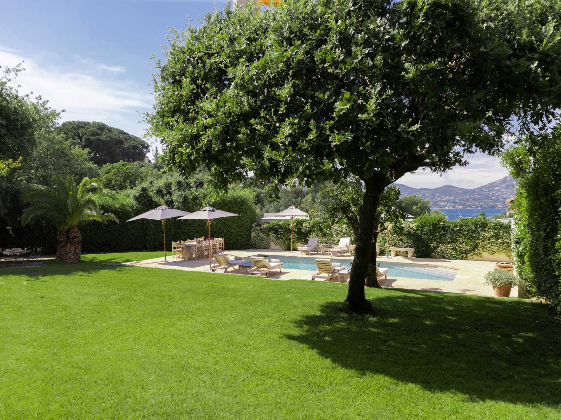 Luxe gerenoveerde villa voor 10 personen nabij Saint-Tropez met zeezicht - foto 22