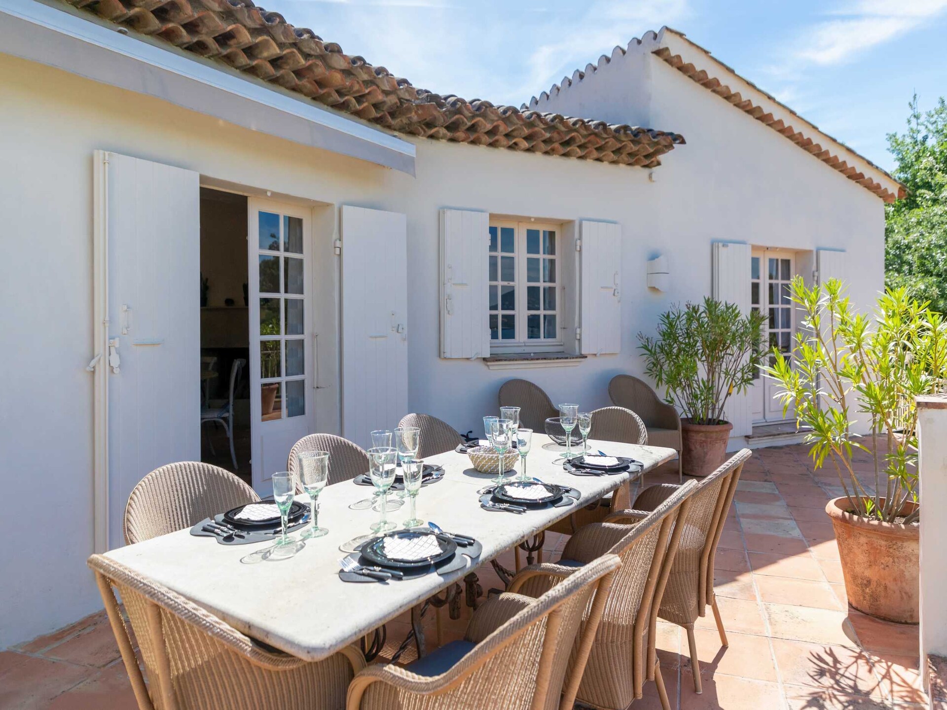 Luxe gerenoveerde villa voor 10 personen nabij Saint-Tropez met zeezicht - foto 27