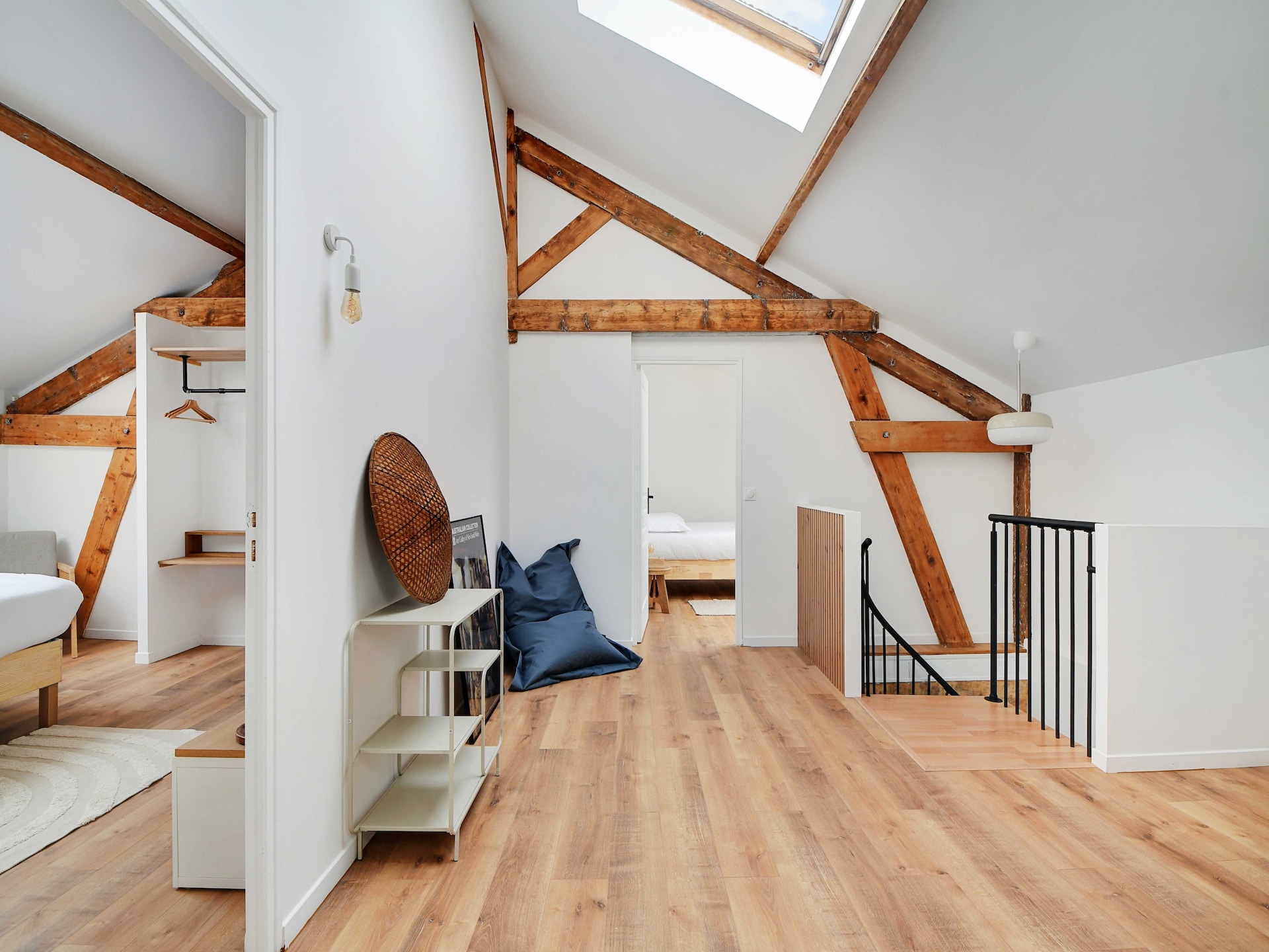 Stijlvol Appartement met 2 Slaapkamers nabij Metro 14 in Saint-Ouen-sur-Seine - foto 16
