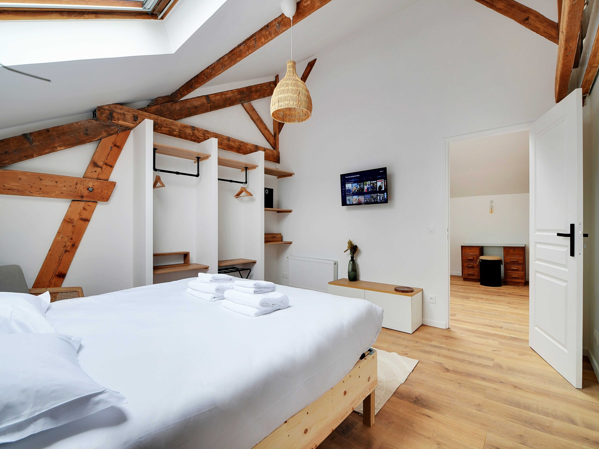 Stijlvol Appartement met 2 Slaapkamers nabij Metro 14 in Saint-Ouen-sur-Seine - foto 19