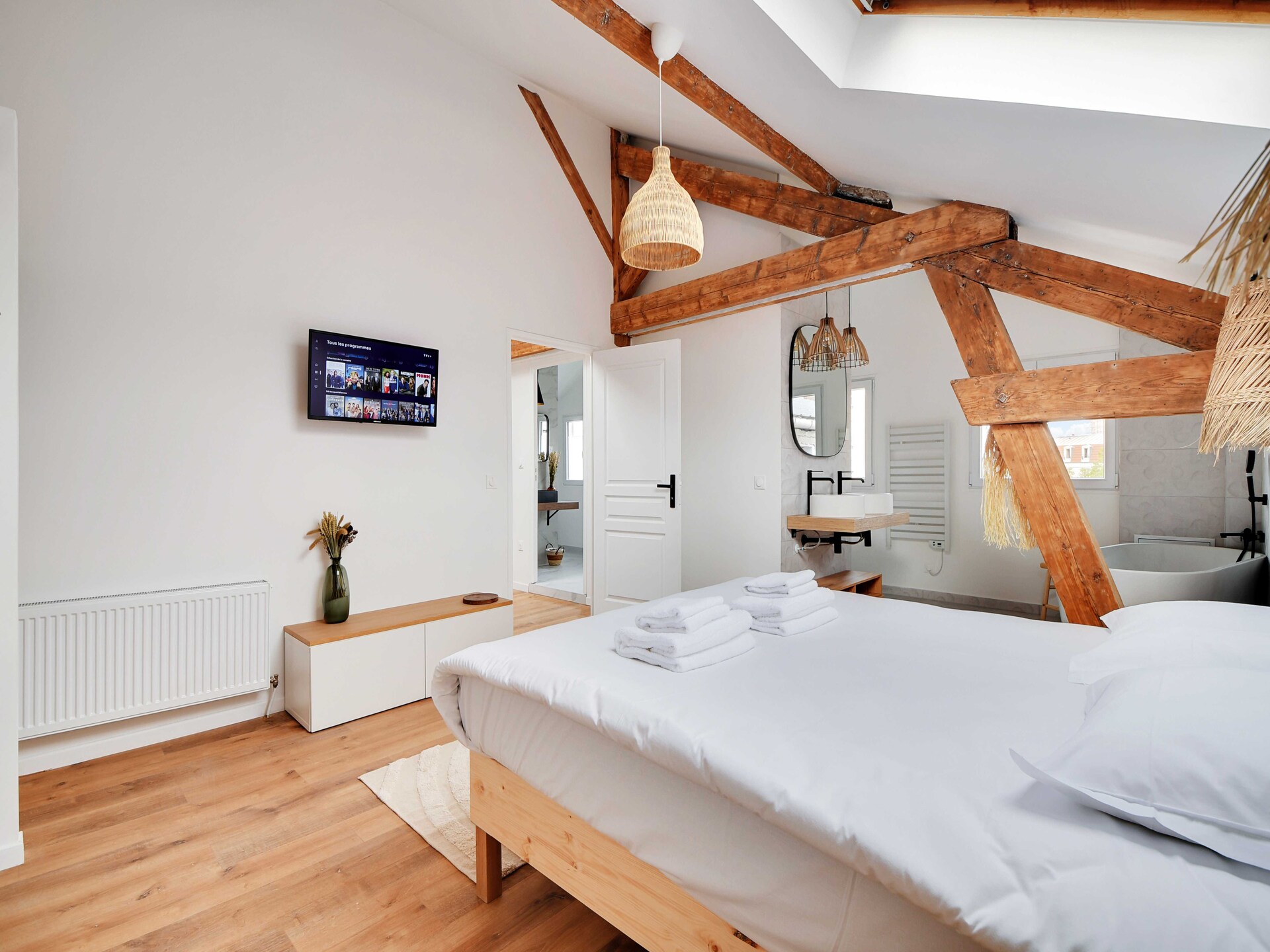Stijlvol Appartement met 2 Slaapkamers nabij Metro 14 in Saint-Ouen-sur-Seine - foto 21
