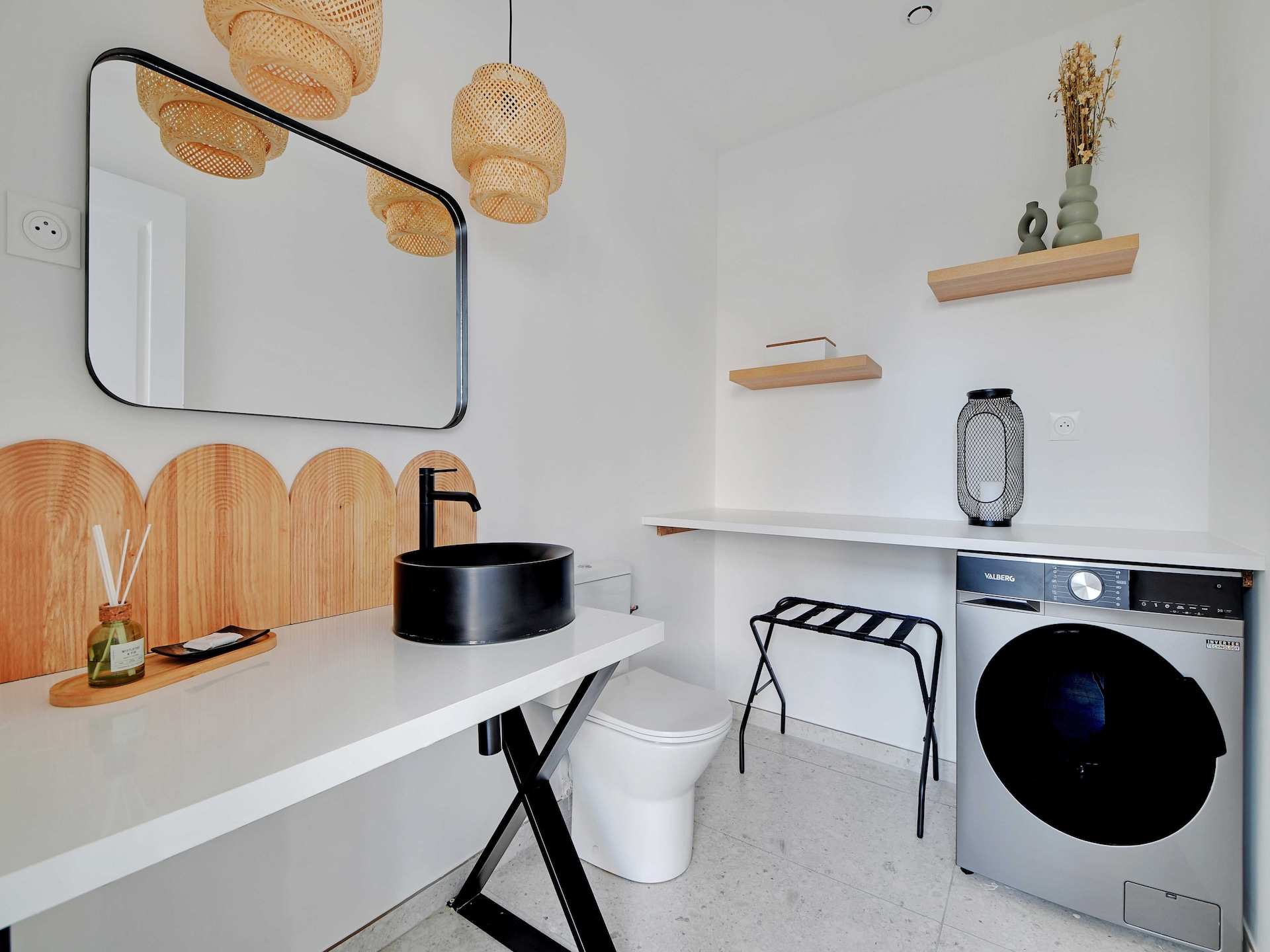Stijlvol Appartement met 2 Slaapkamers nabij Metro 14 in Saint-Ouen-sur-Seine - foto 32