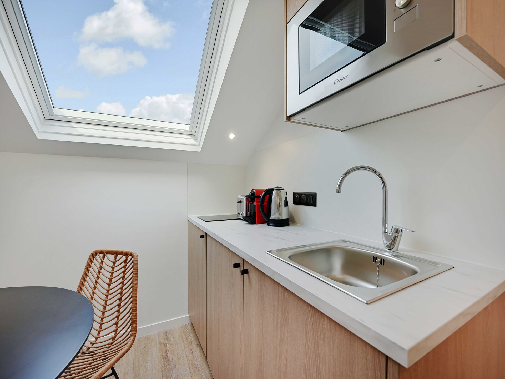 Modern gerenoveerd appartement voor 2 personen in Aubervilliers · 20 m² - foto 3