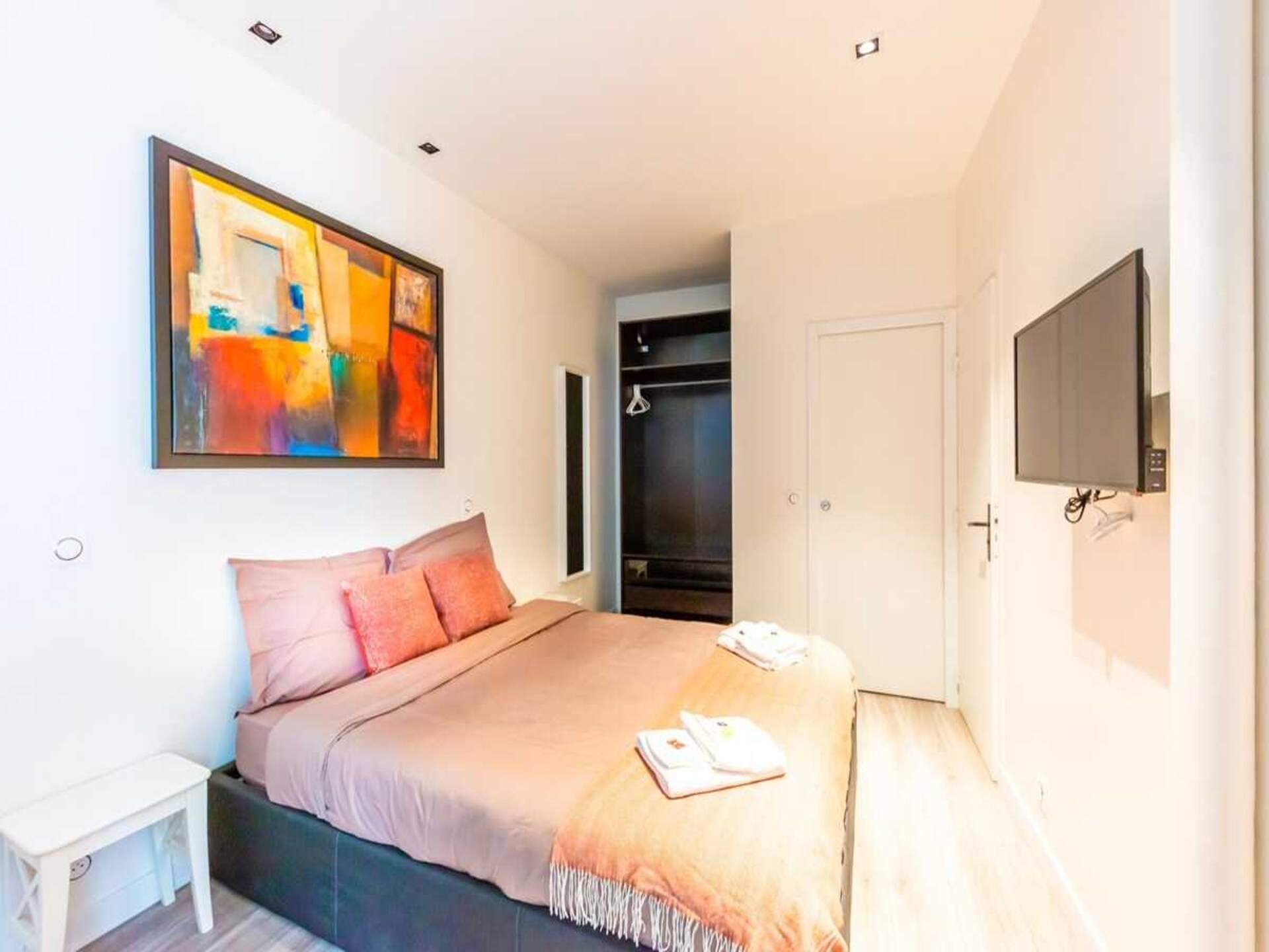 Ruim 3-slaapkamerappartement met airco in levendig La Roquette, Parijs - foto 1